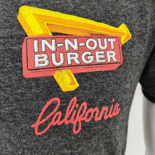 2015 In-N-Out Burger California Sean Ellingson "The Simple Things" T-Shirt (M)