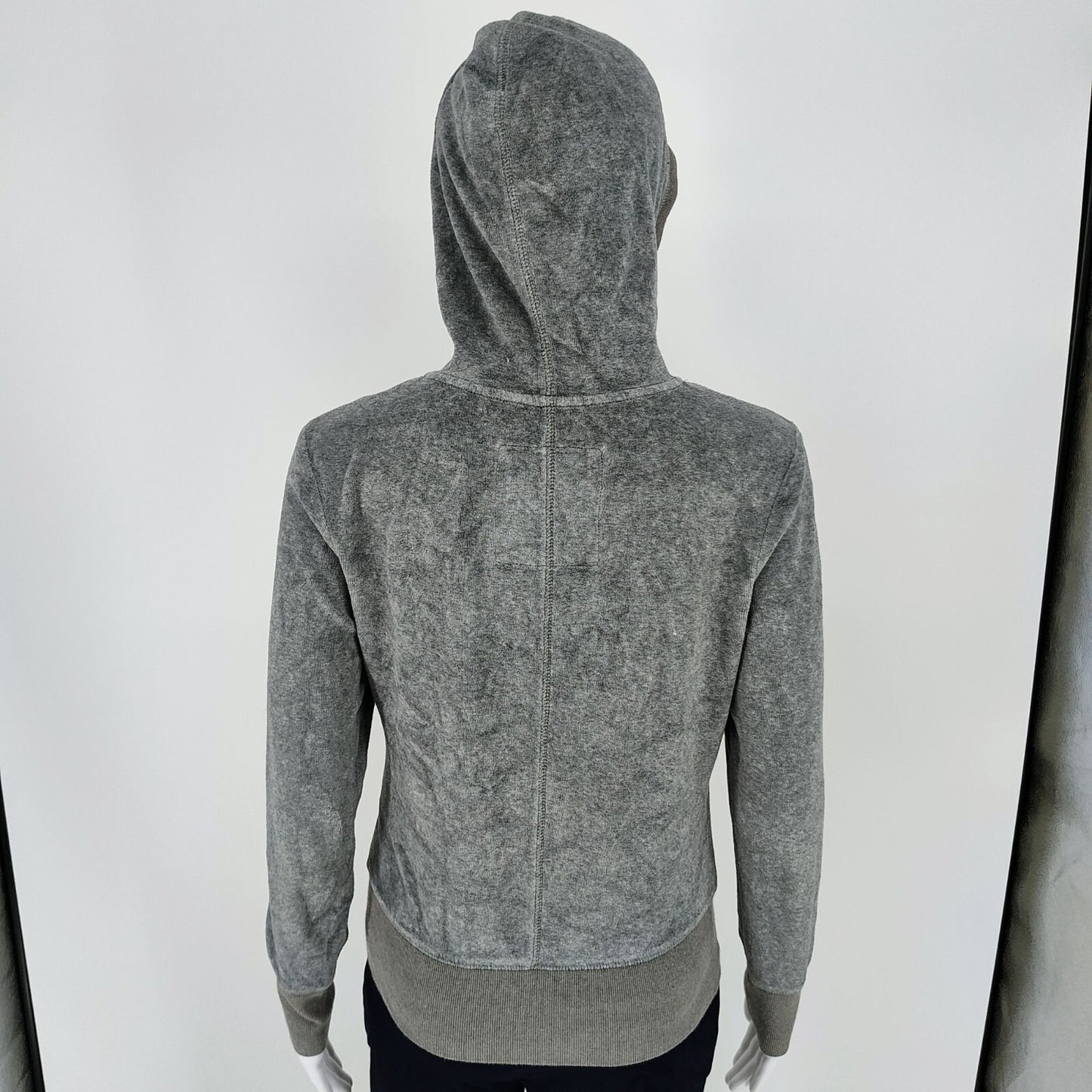 2010s Victoria's Secret VSX Sexy Sport Grey Zip-Up Hoodie Jacket (Small)