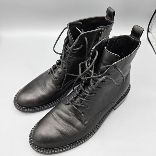 Vince Women's Made in Italy Cabria Black Leather Lace-Up Ankle Boots (US 6M)