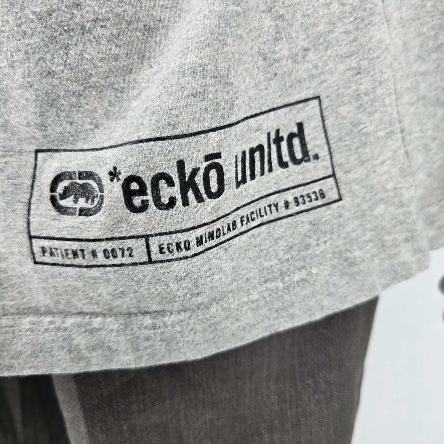 Vintage Y2K Streetwear Ecko Unltd. Large Print Graffiti Graphic T-Shirt (L)