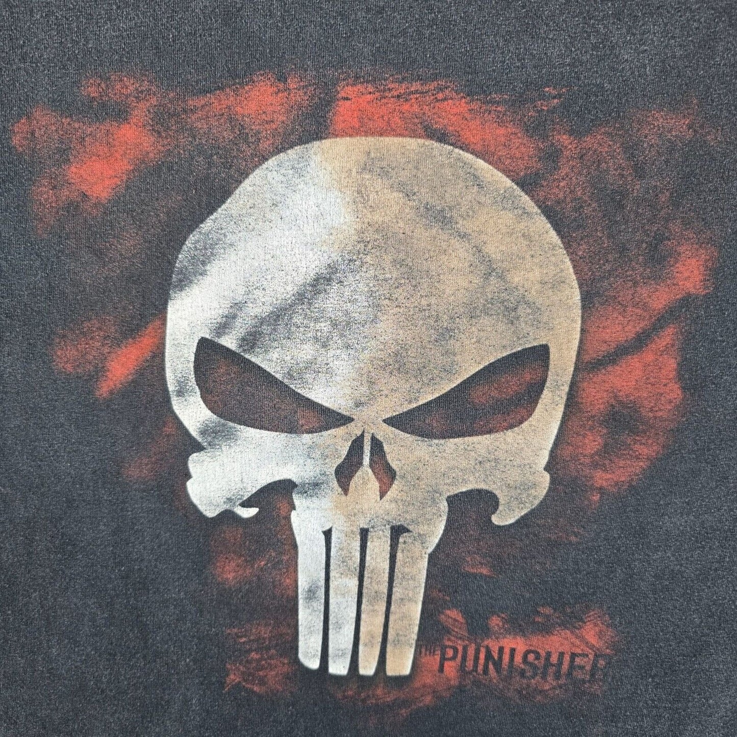 Vintage Y2K 2004 Black Mad Engine Marvel Punisher Skull Graphic T-Shirt (Medium)