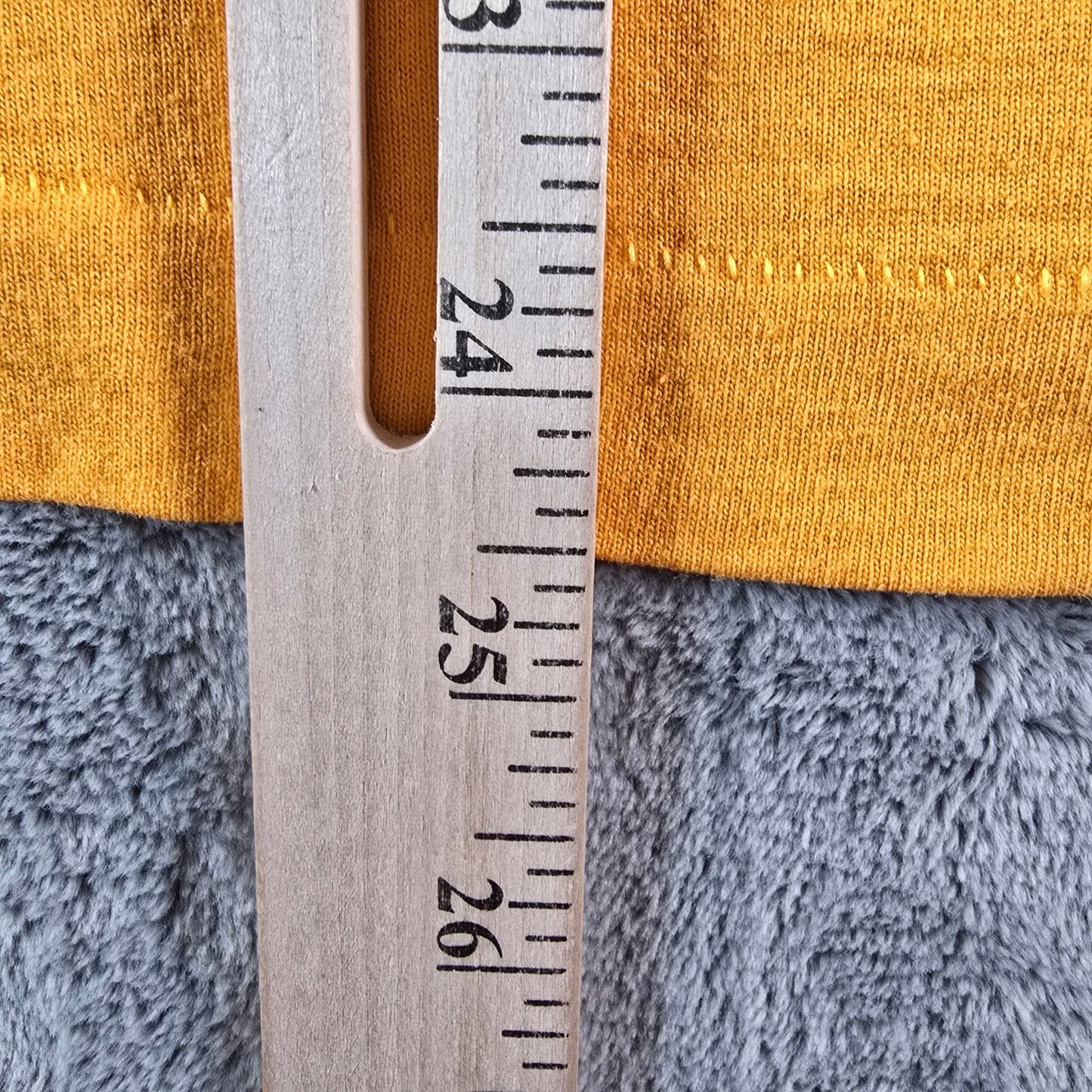 Vintage 1990s Screen Stars Best St. Peter Cheerleader Tiger Paw T-Shirt (XS/S)