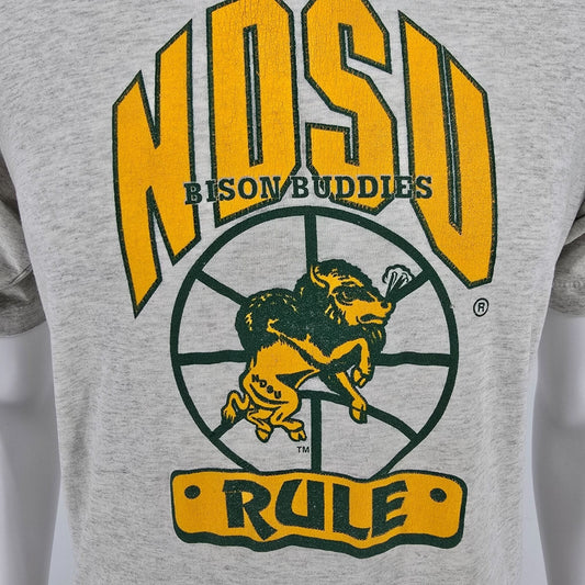Vintage 1990s North Dakota State University Bison Buddies Basketball T-Shirt (M)