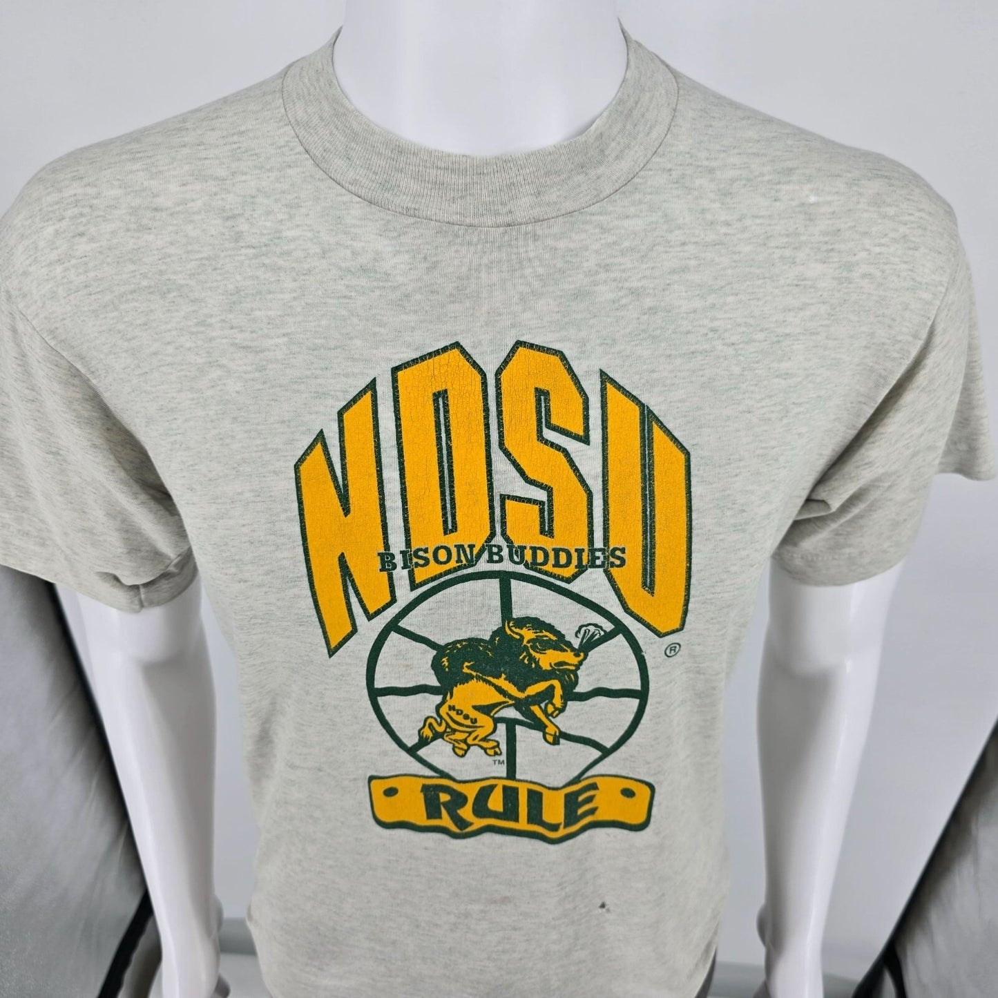 Vintage 1990s North Dakota State University Bison Buddies Basketball T-Shirt (M)