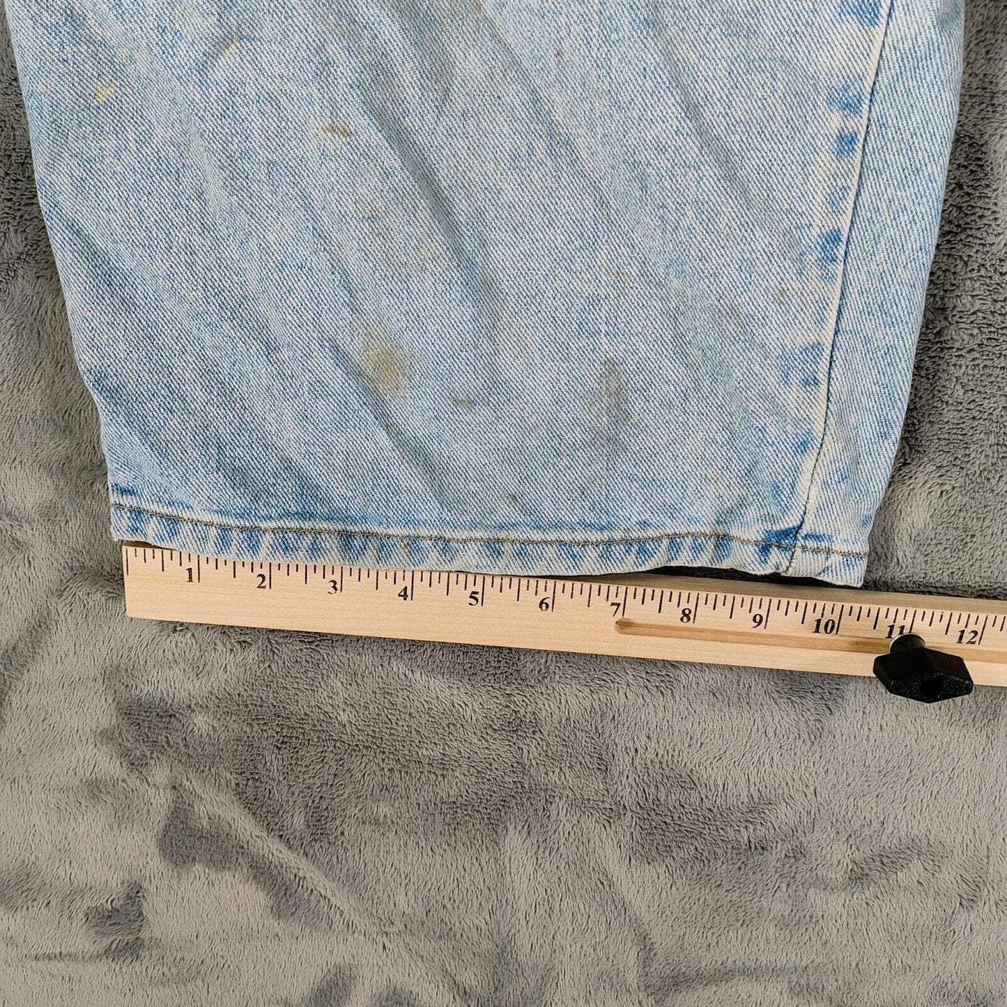 Vintage 1990s Knee Shorts Clothing Company Baggy Streetwear Jean Shorts (32.5")