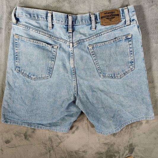 Wrangler Y2K Men's Five Star Premium 5-pocket Relaxed Denim Shorts (Size 36)