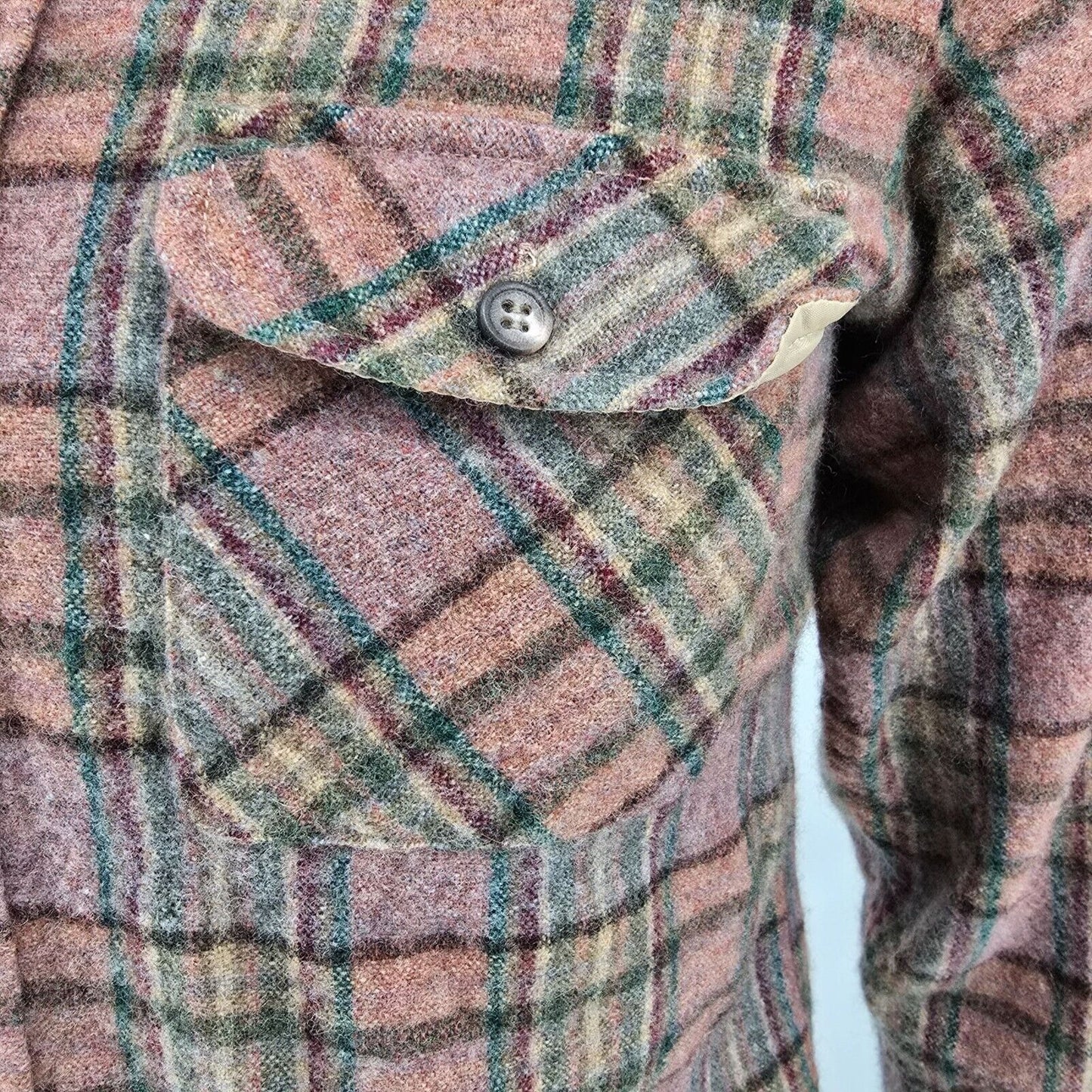 Vintage 1980s Arrow Sportswear Mens Pink Plaid Wool Blend Flannel Shirt (XS/S)