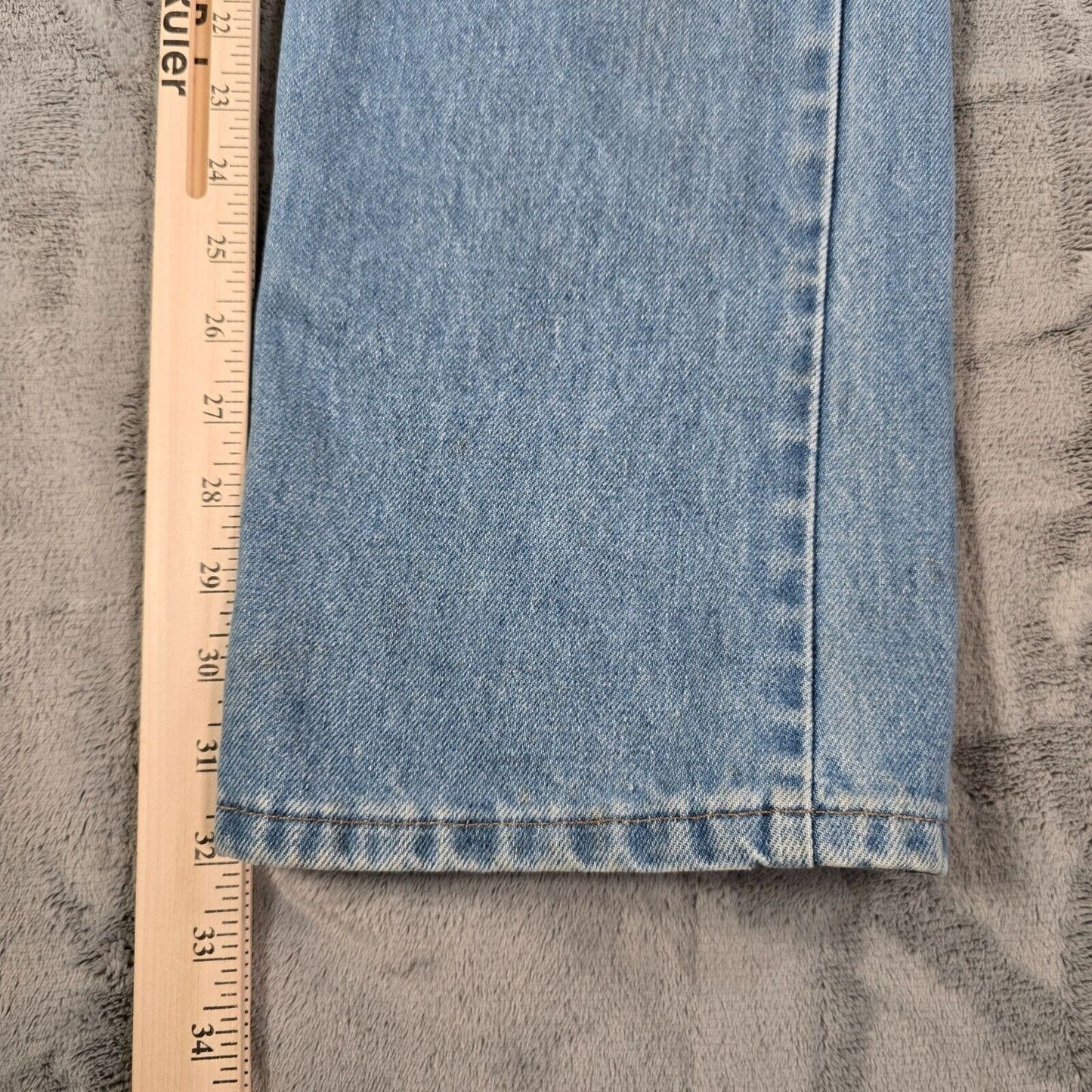 Vintage Distressed 1980s Levi's 700 Series Light Wash Blue Denim Jeans (33x32)
