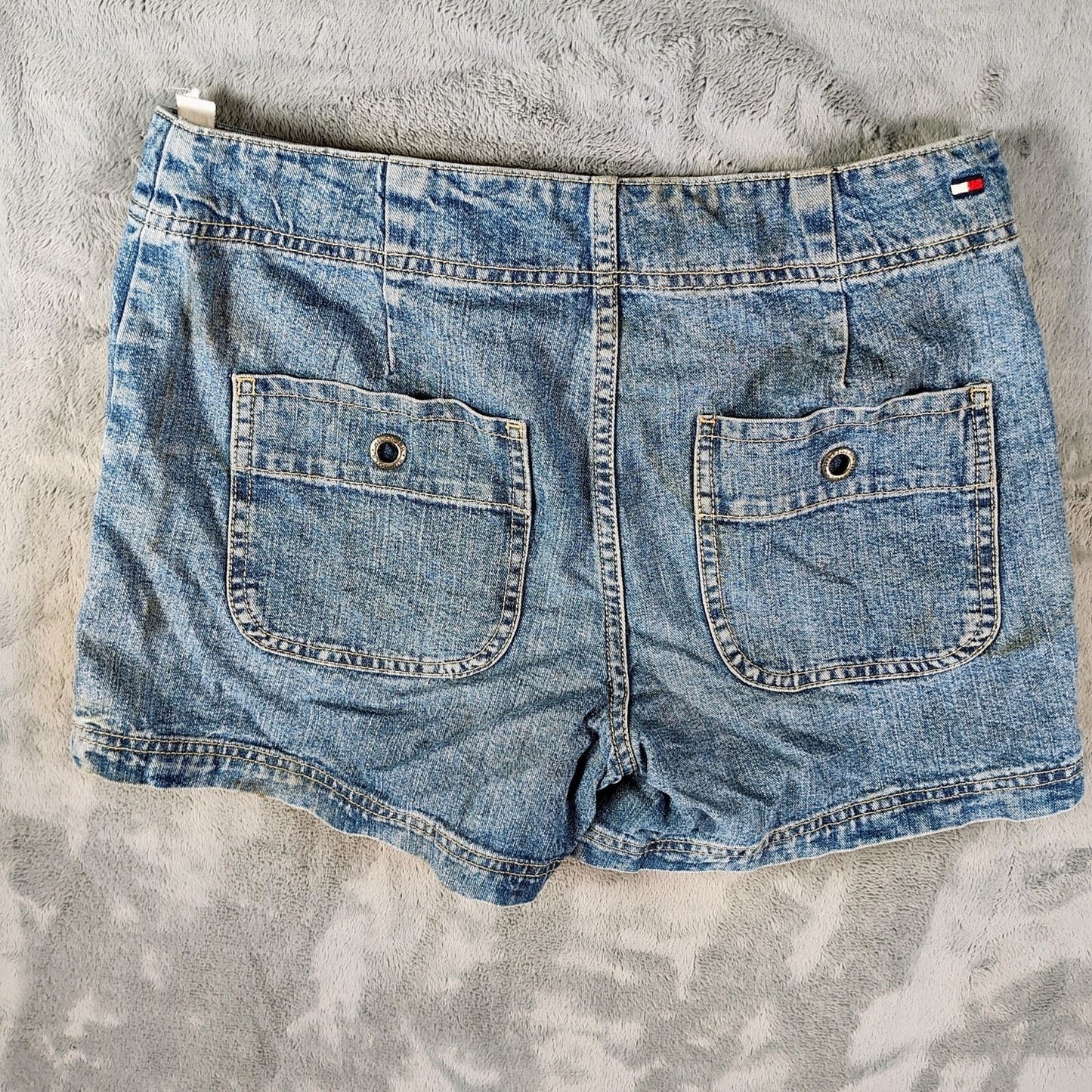 Tommy Hilfiger Jeans Y2K 2003 Women's Blue Jean Denim Shorts (Size 4) *Flawed