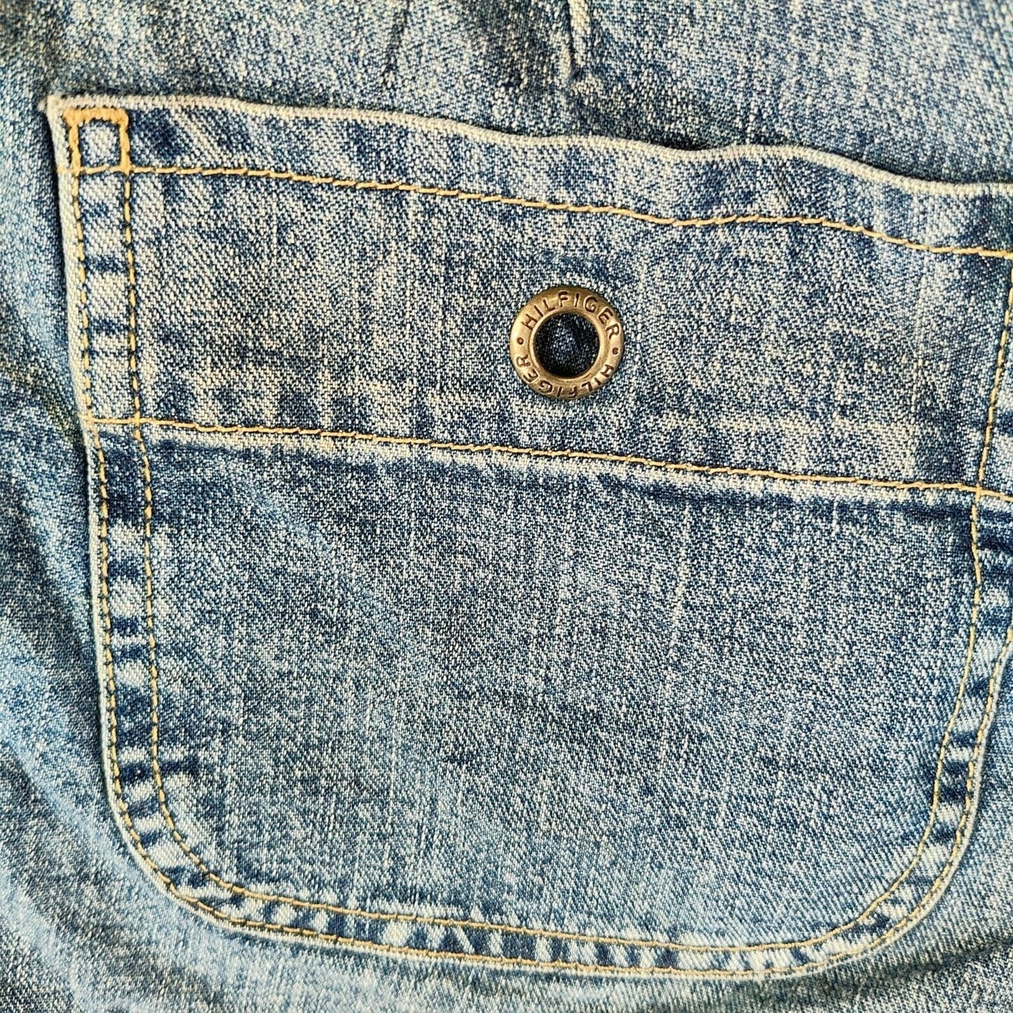 Tommy Hilfiger Jeans Y2K 2003 Women's Blue Jean Denim Shorts (Size 4) *Flawed