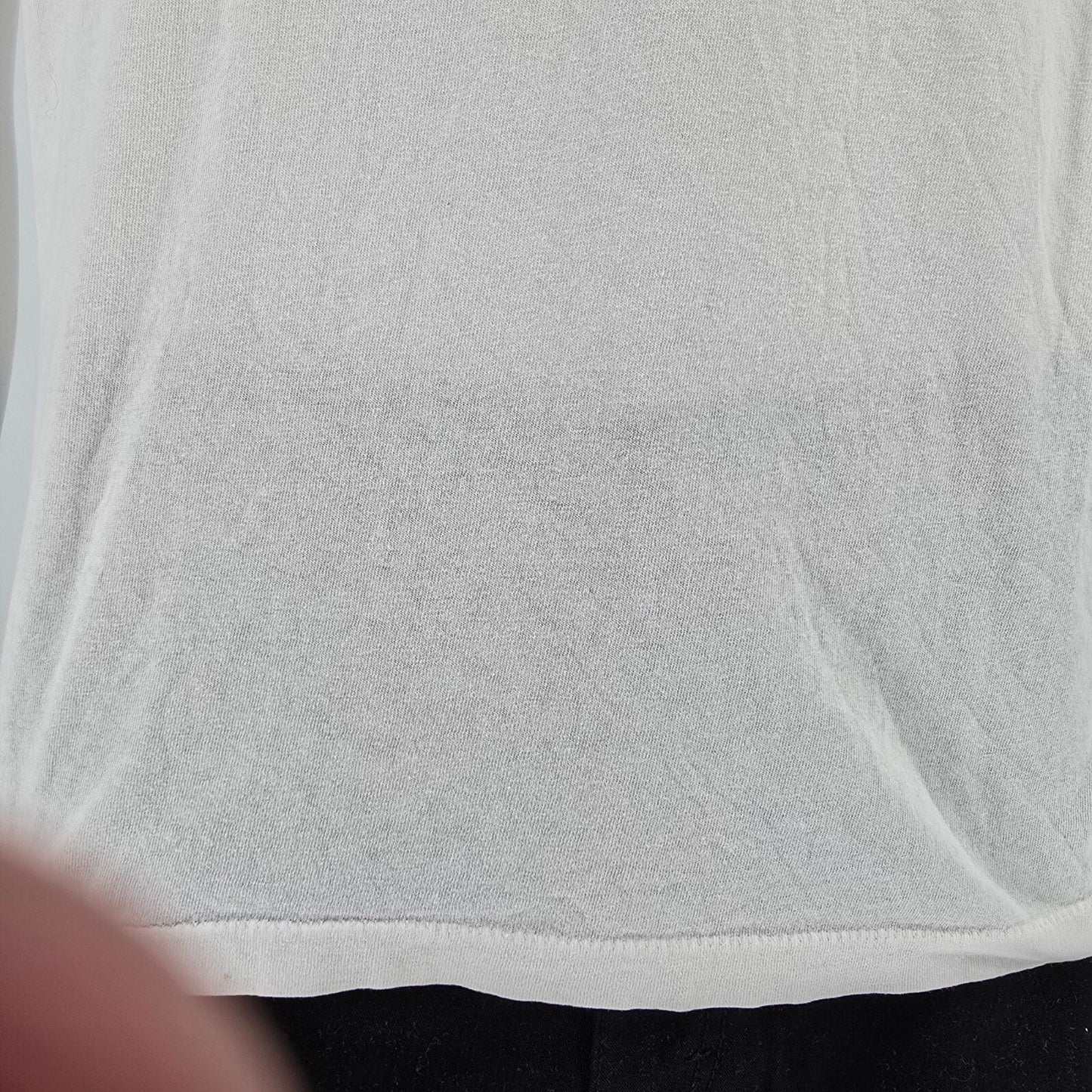 Vintage Y2K/Early 2000s Hanes Blank Single Stitch White Cotton T-Shirt (M/L)