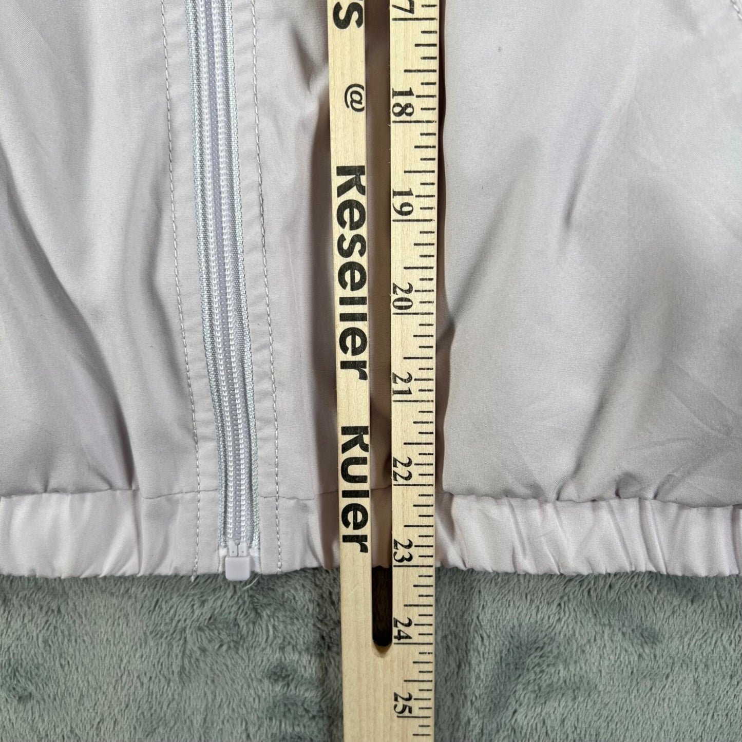 Vans Women's The Kastle II Lilac Hooded Windbreaker Jacket (S) *Fair Cond.