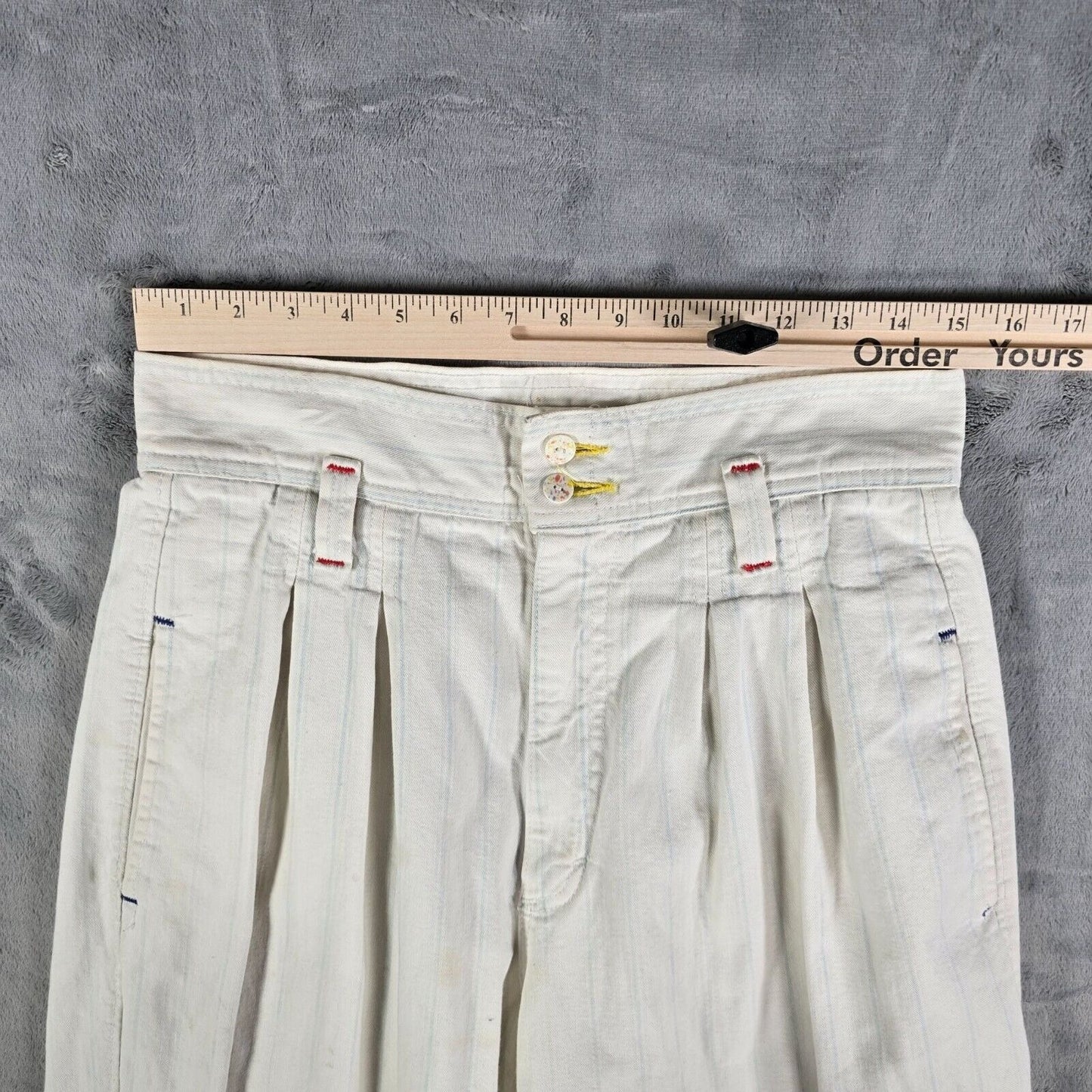 Vintage 1980s Distressed Lee "Puttering Around" Striped Golf Jeans (Juniors 13)