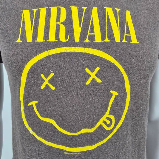 2000s Gildan Heavy Cotton Nirvana Smiley Face Brownish-Gray Band T-Shirt (XS)
