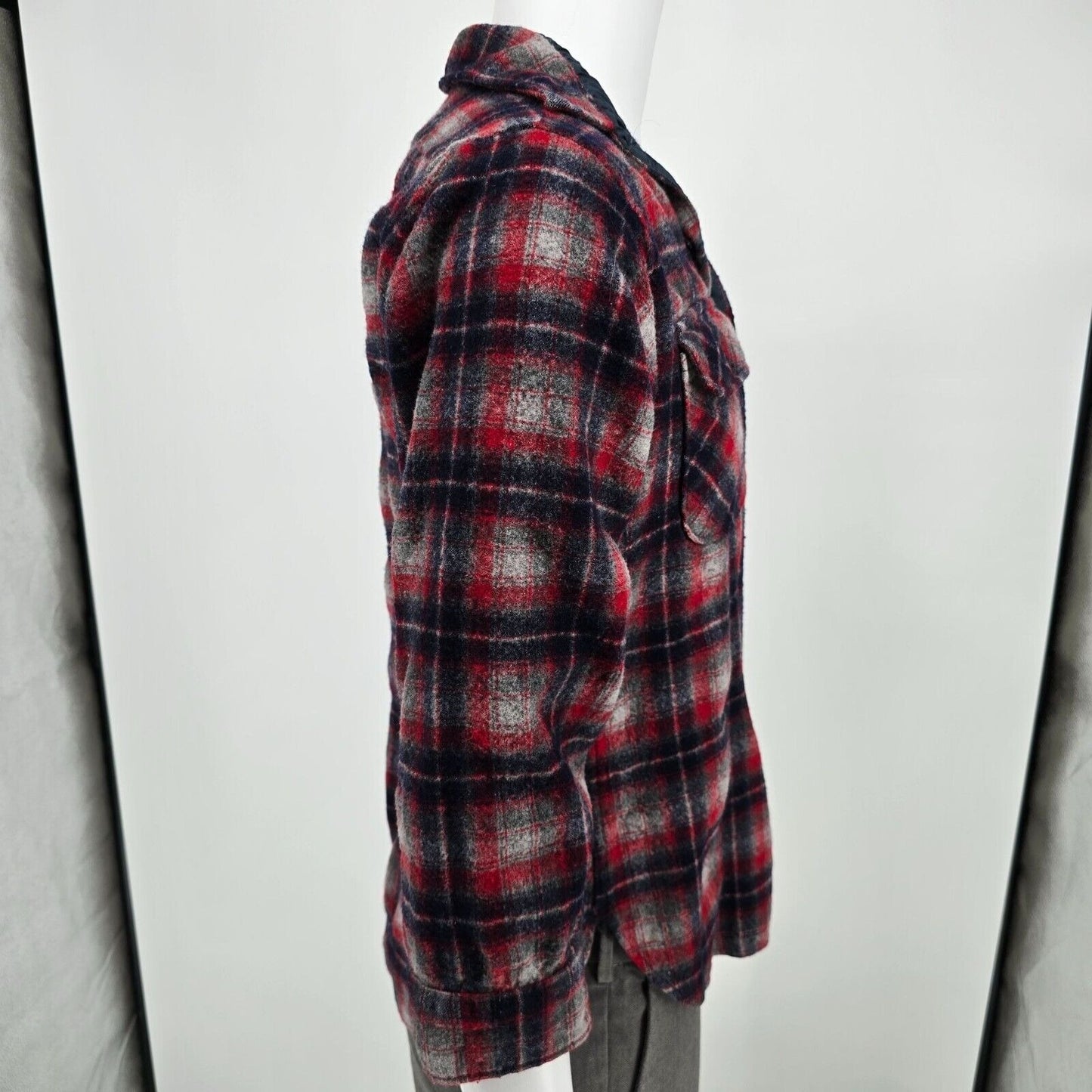 Vintage 1980s Pendleton Quilted Collar Red/Blue Plaid Wool Field Shirt (S) *Fair