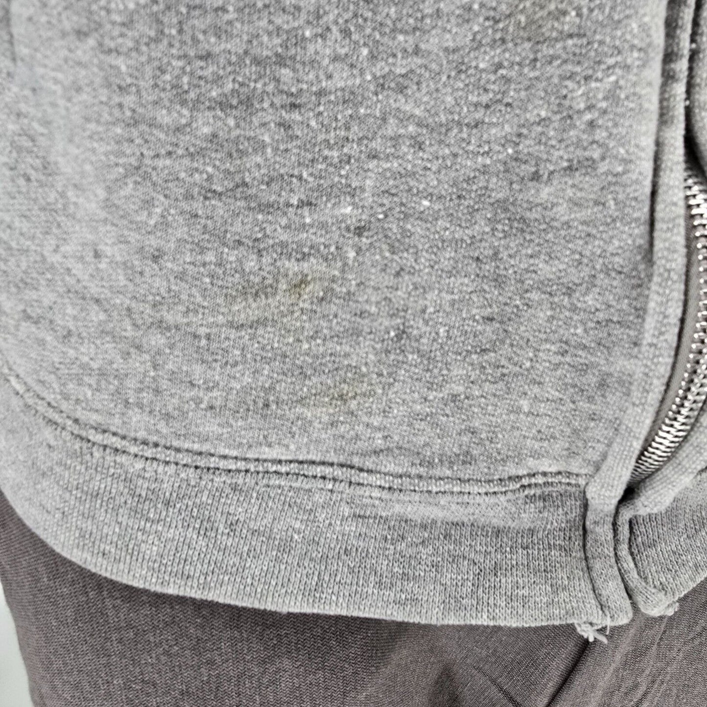 Distressed Vintage Y2K Jerzees Gray Terry-Lined Full-Zip Hooded Sweatshirt (M)