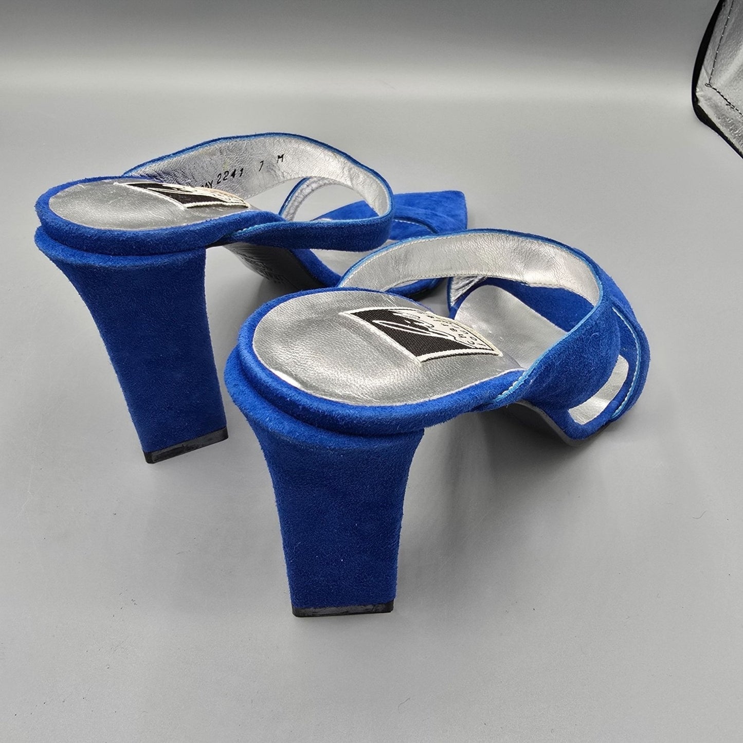 Vintage 1990s Bis Charles Jourdan Colbalt Suede Flared Heel Mule Sandals (7M)