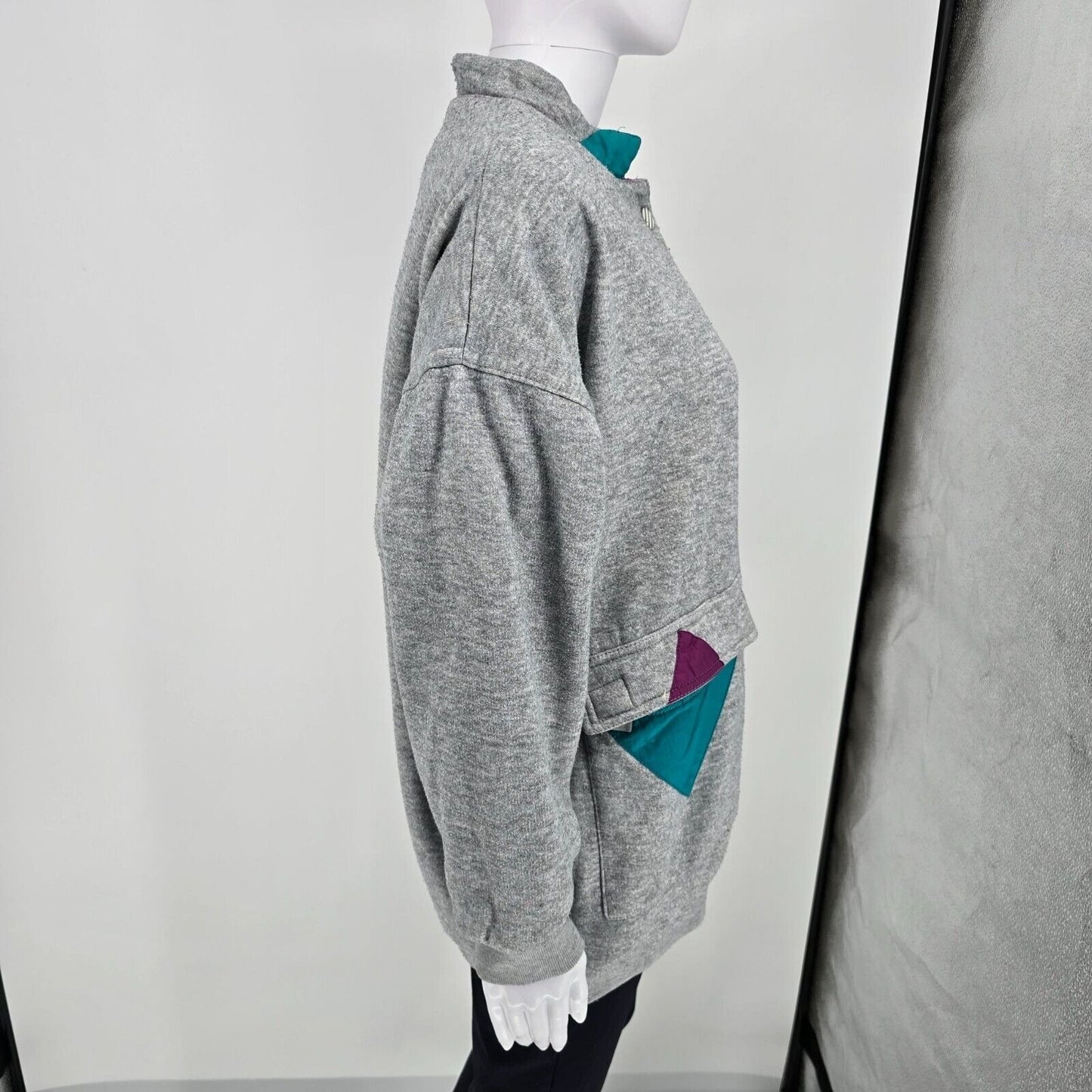 Vintage 80s/90s "be in the current seen" Geometric Gray Oversized Jacket (OSFA)