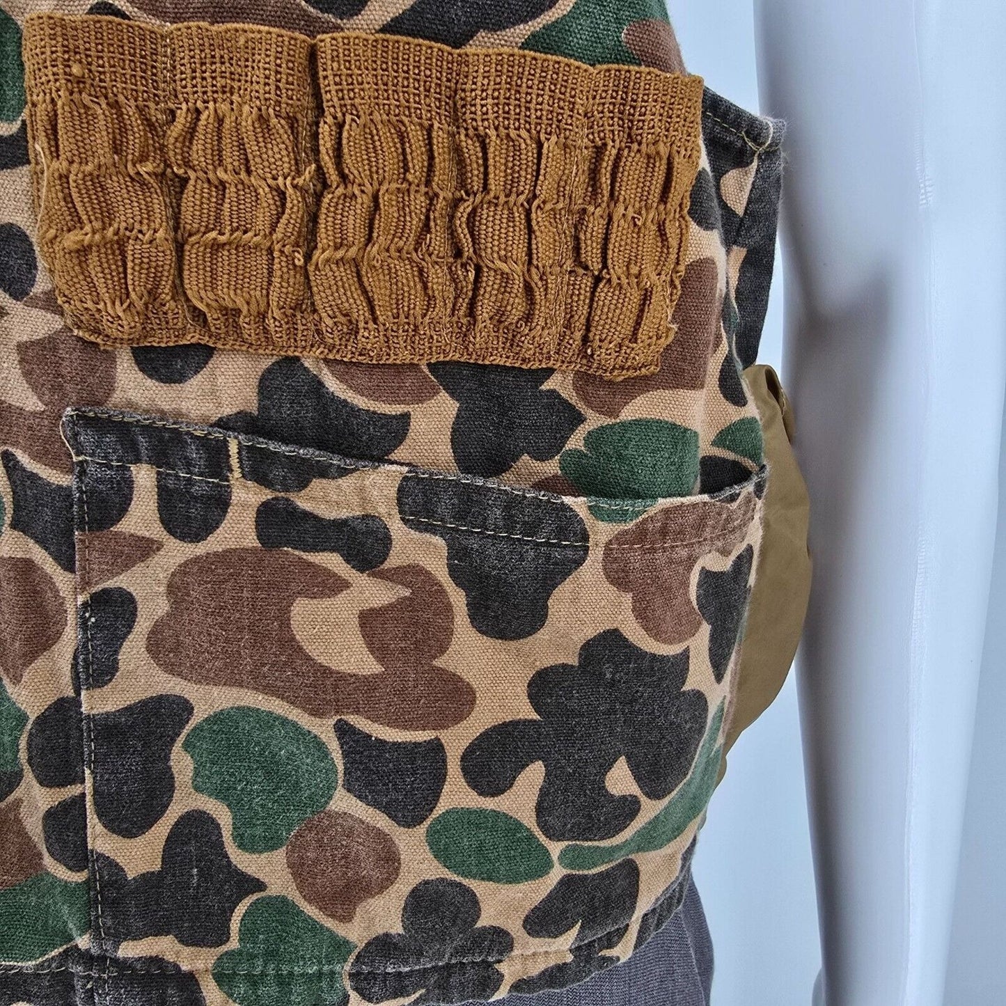 Vintage 1980s Sears Camouflage Nylon Game Pocket Cotton Duck Hunting Vest (M)