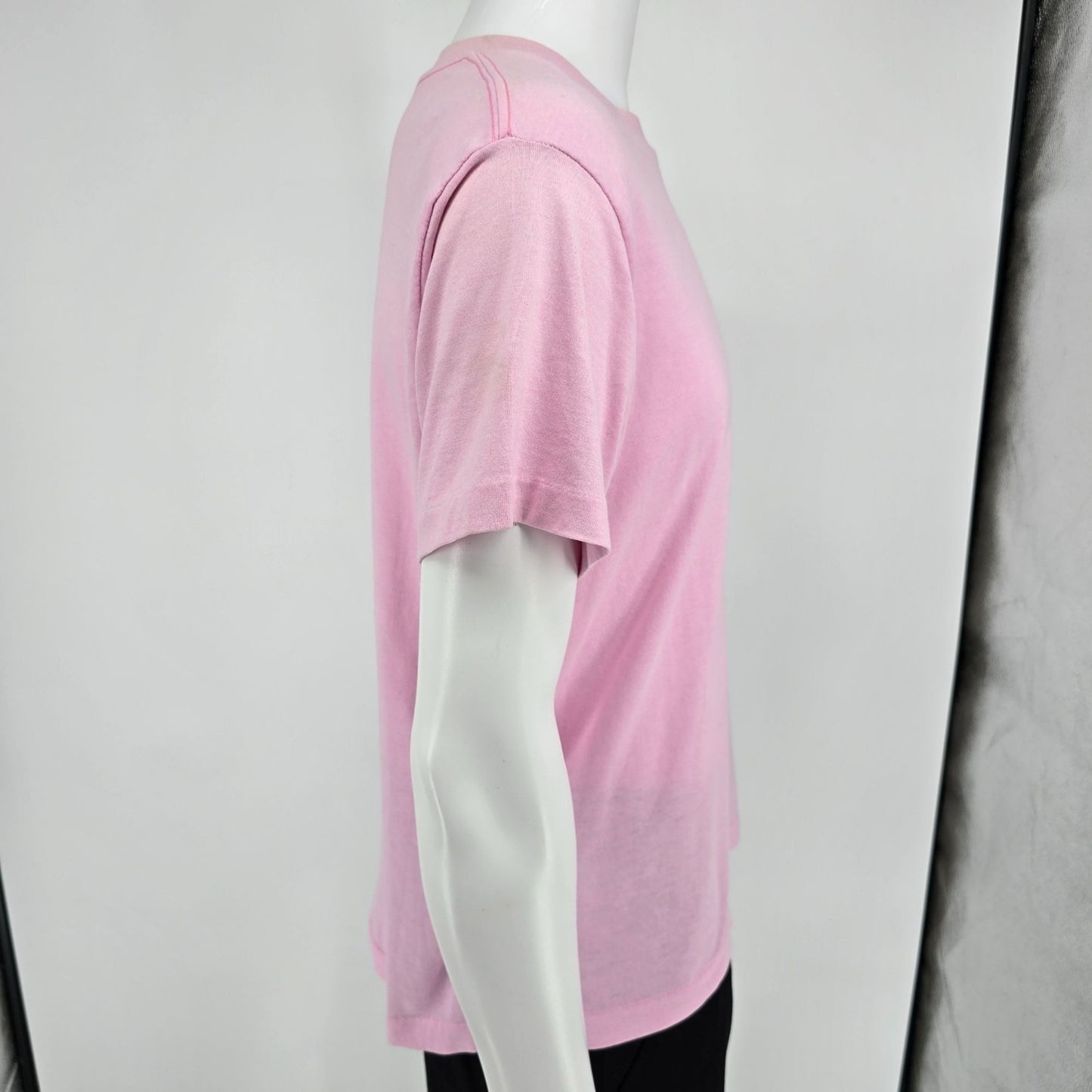 Vintage 1980s Heft-T by Tee Jays "WLS" Flocked Letter Pink Pocket T-Shirt (M/L)