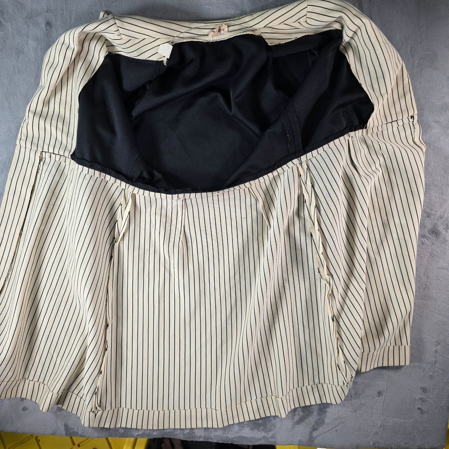 Vintage Early 1970s R&K Knits Black & Cream Pinstripe Contrast Dress (L) *Flaw