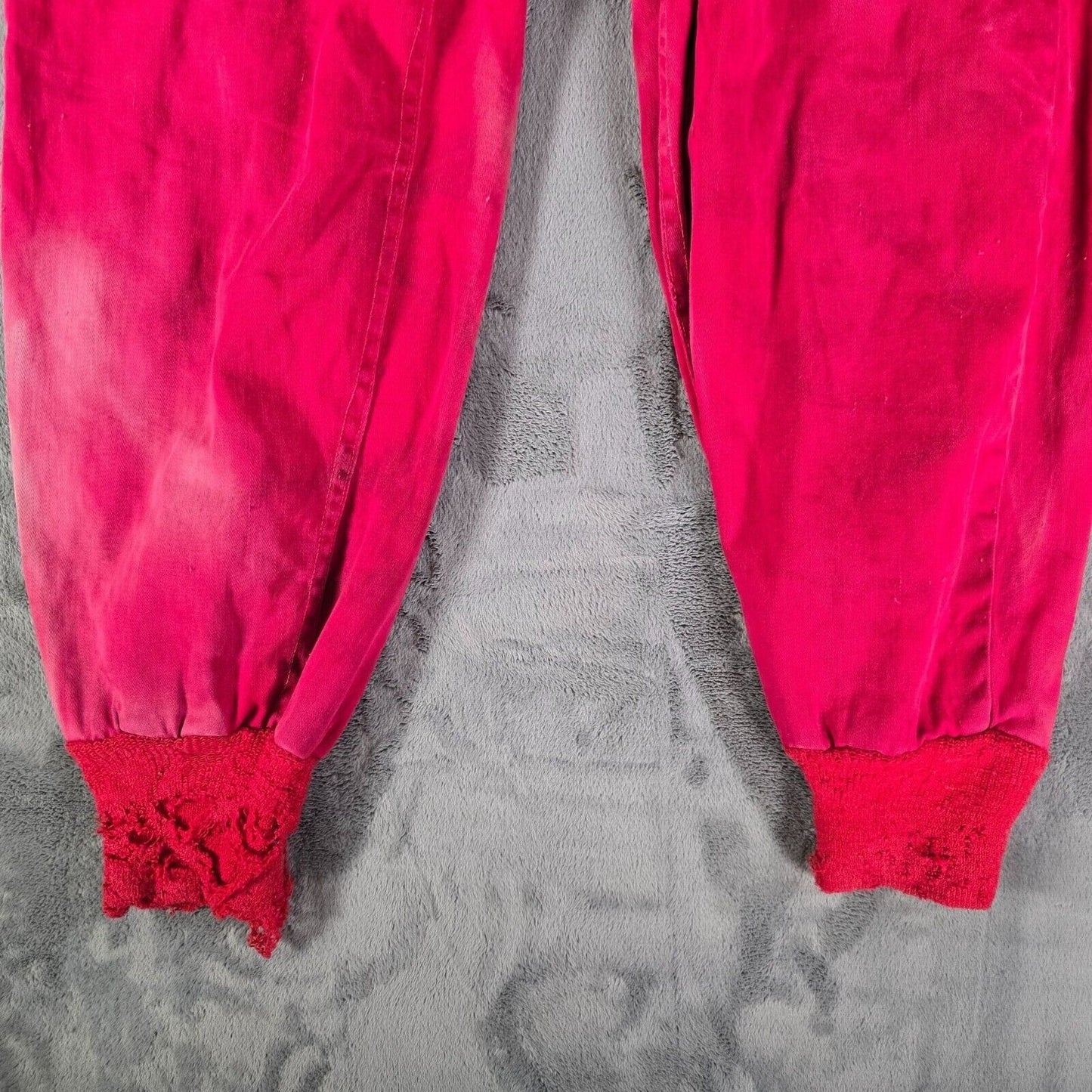 Vintage Thrashed 1940s/1950s Red Cold Weather Hunting/Workwear Pants (31x28)