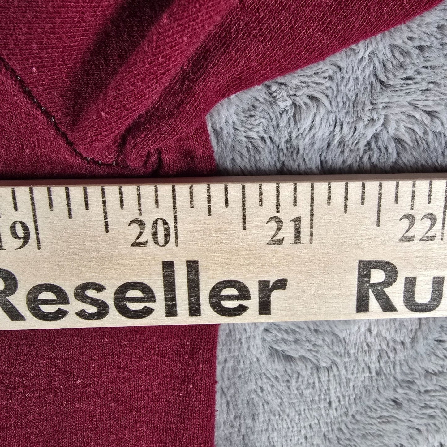 Vintage 1980s Russell "Love 'Em and Weave 'Em" Paper Weaving T-Shirt (M/L)