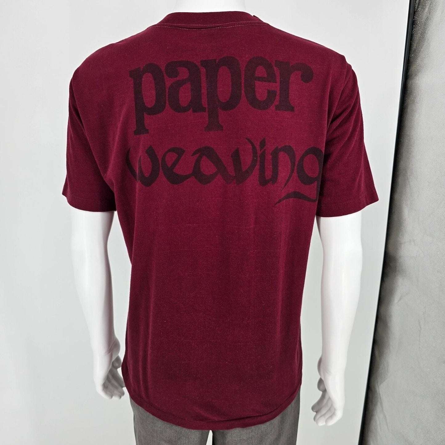 Vintage 1980s Russell "Love 'Em and Weave 'Em" Paper Weaving T-Shirt (M/L)