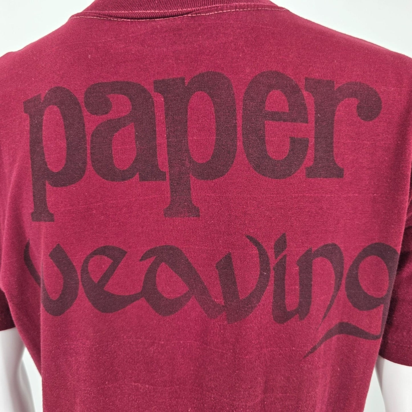 Vintage 1980s Russell "Love 'Em and Weave 'Em" Paper Weaving T-Shirt (M/L)
