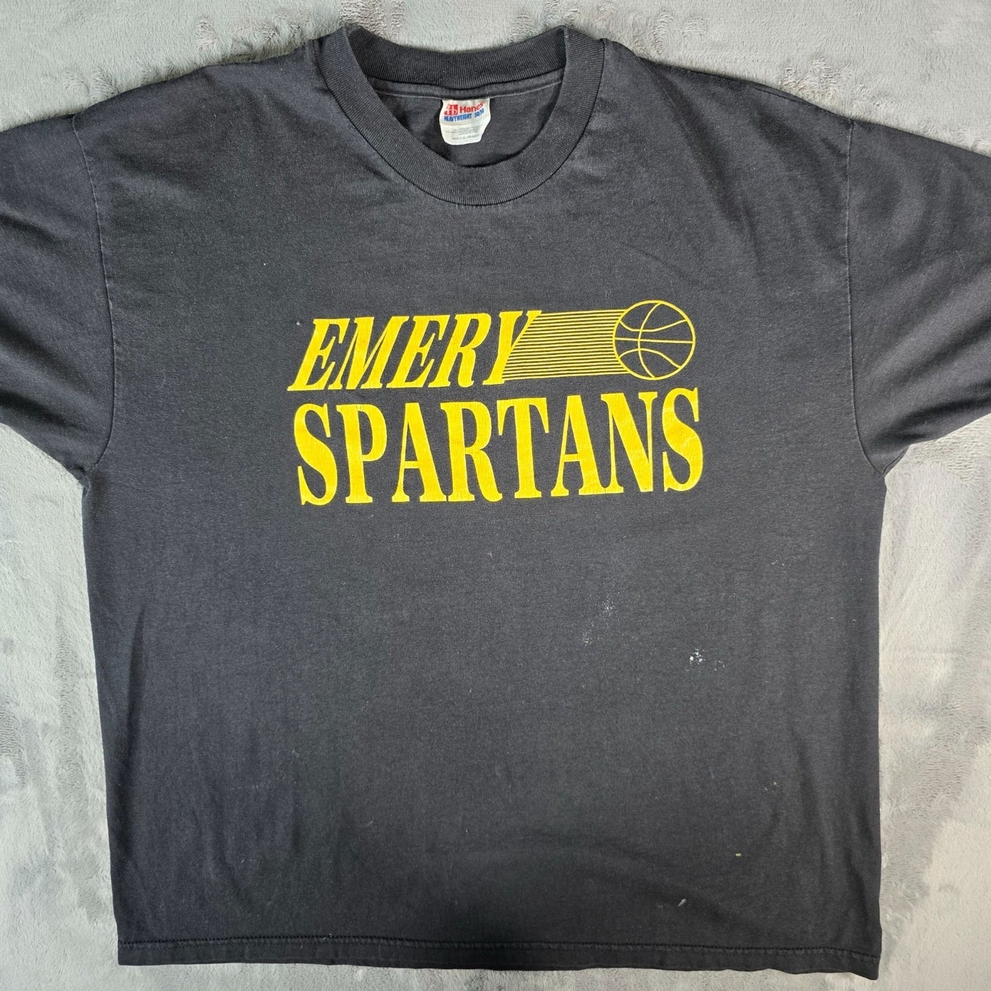 Vintage Y2K Emery Spartans 1999-2000 Region 8 Basketball Champions T-Shirt (XL)