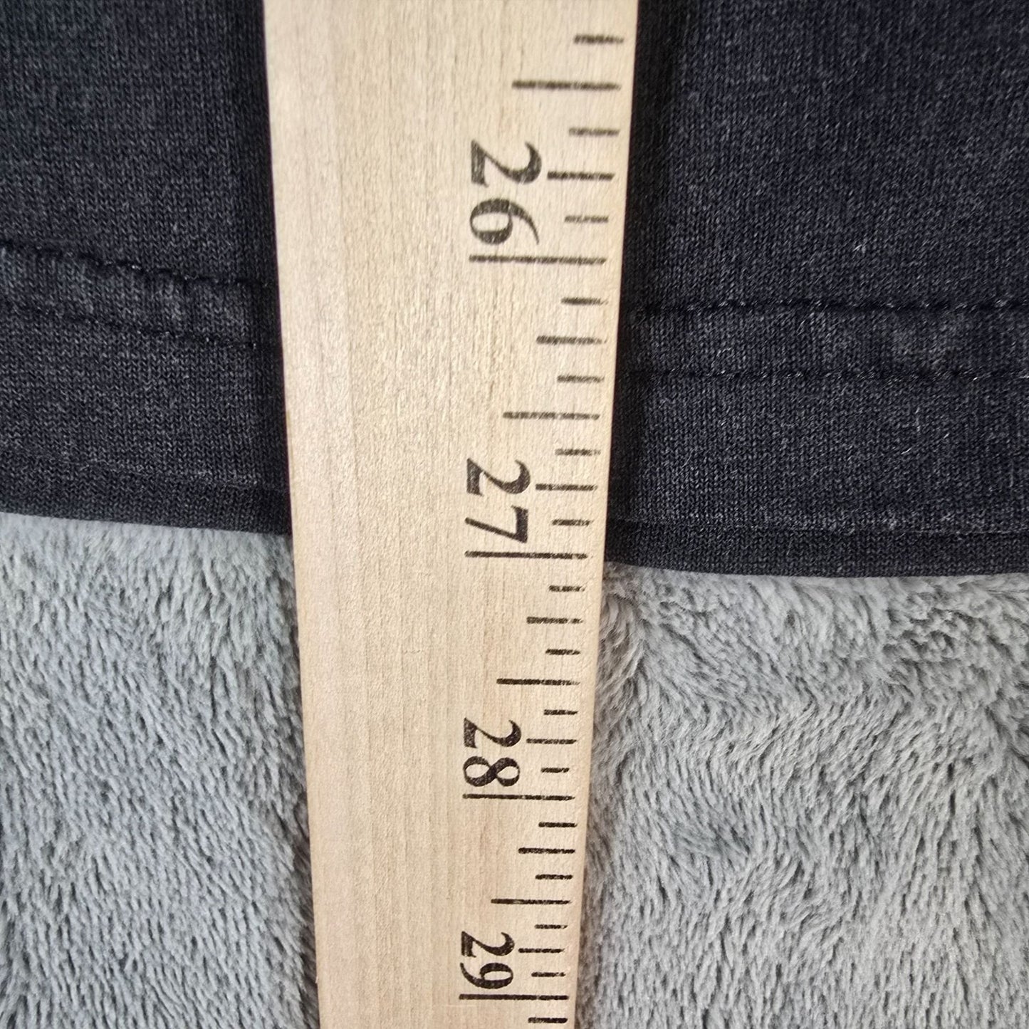 Vintage Y2K Emery Spartans 1999-2000 Region 8 Basketball Champions T-Shirt (XL)