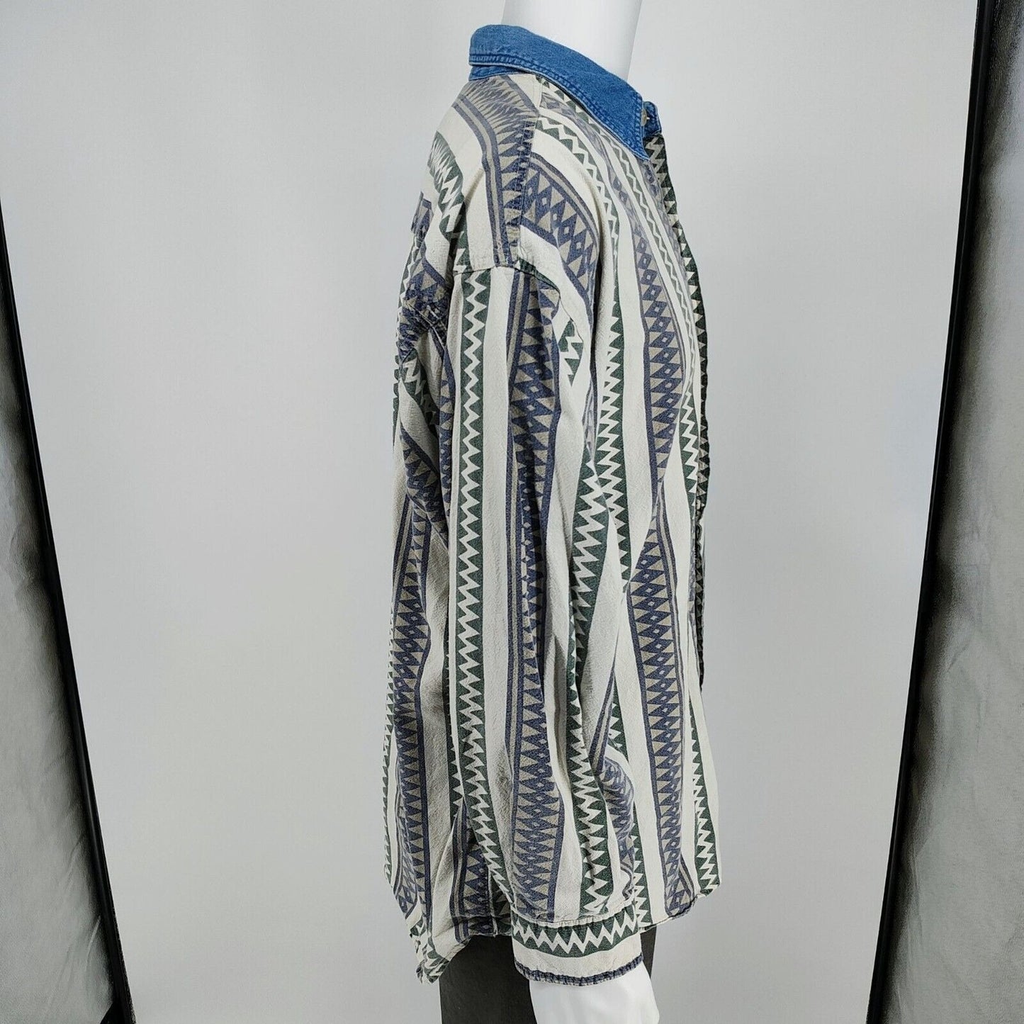 Vintage Rhinoceros Sportswear Mens Denim Collar Aztec Print Button-Up Shirt (XL)