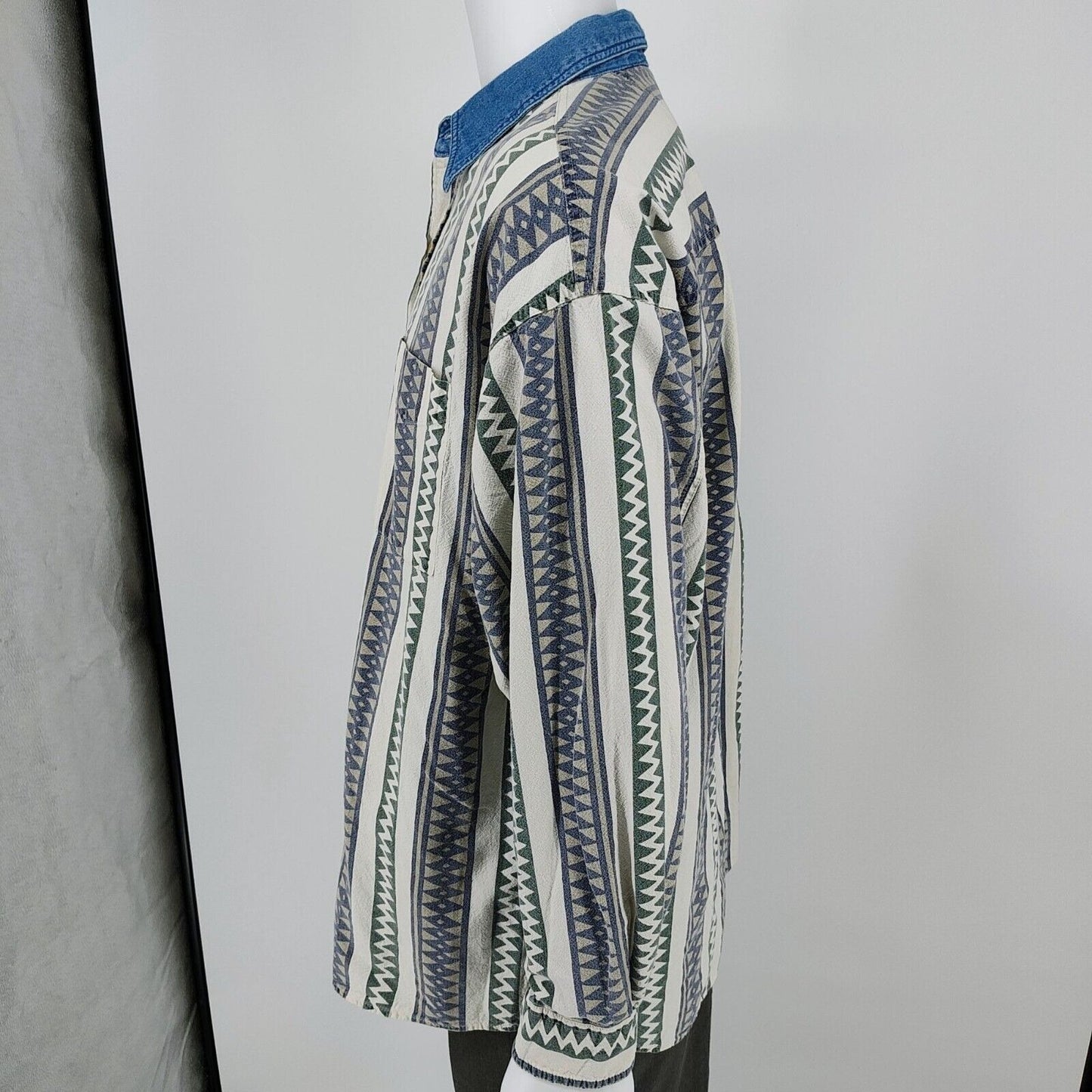 Vintage Rhinoceros Sportswear Mens Denim Collar Aztec Print Button-Up Shirt (XL)