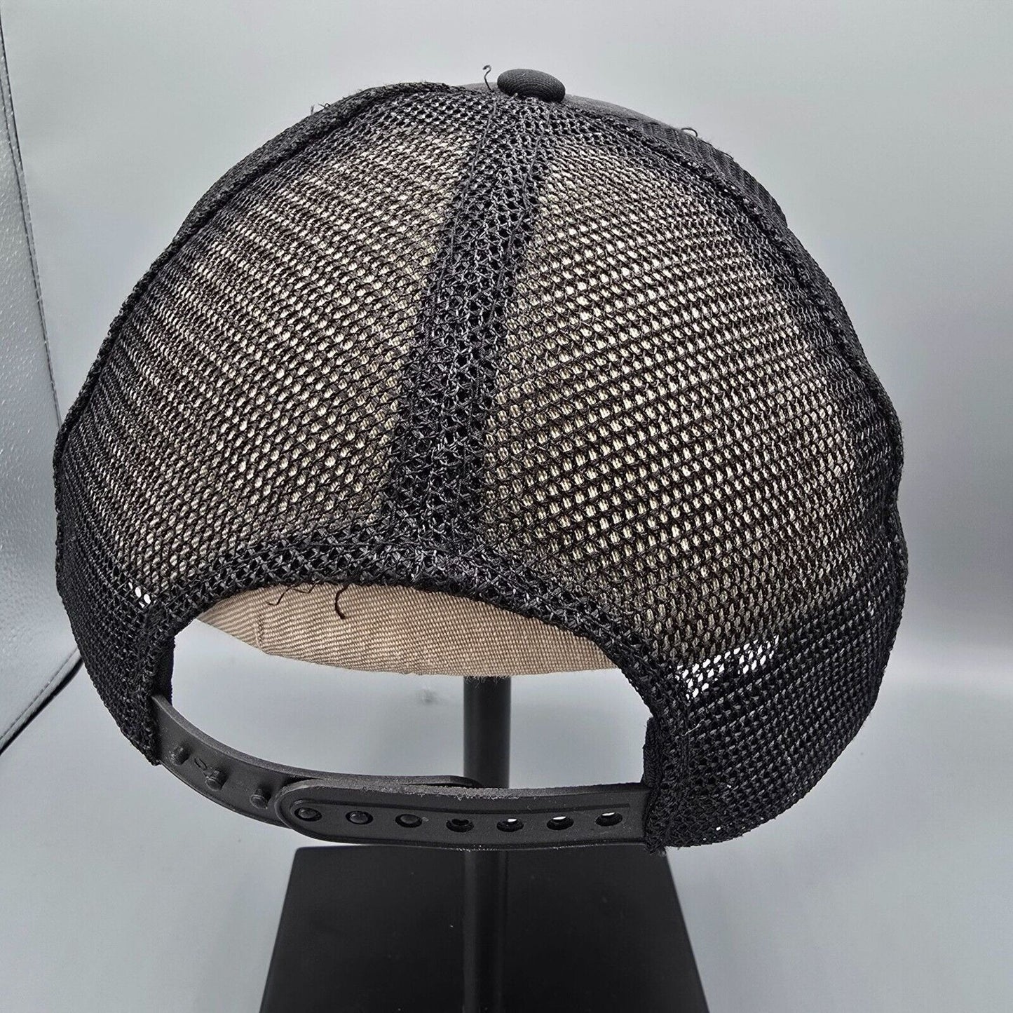Vintage 80s/90s Embroidered "p" Logo Mesh Back Black Speedway Trucker Hat