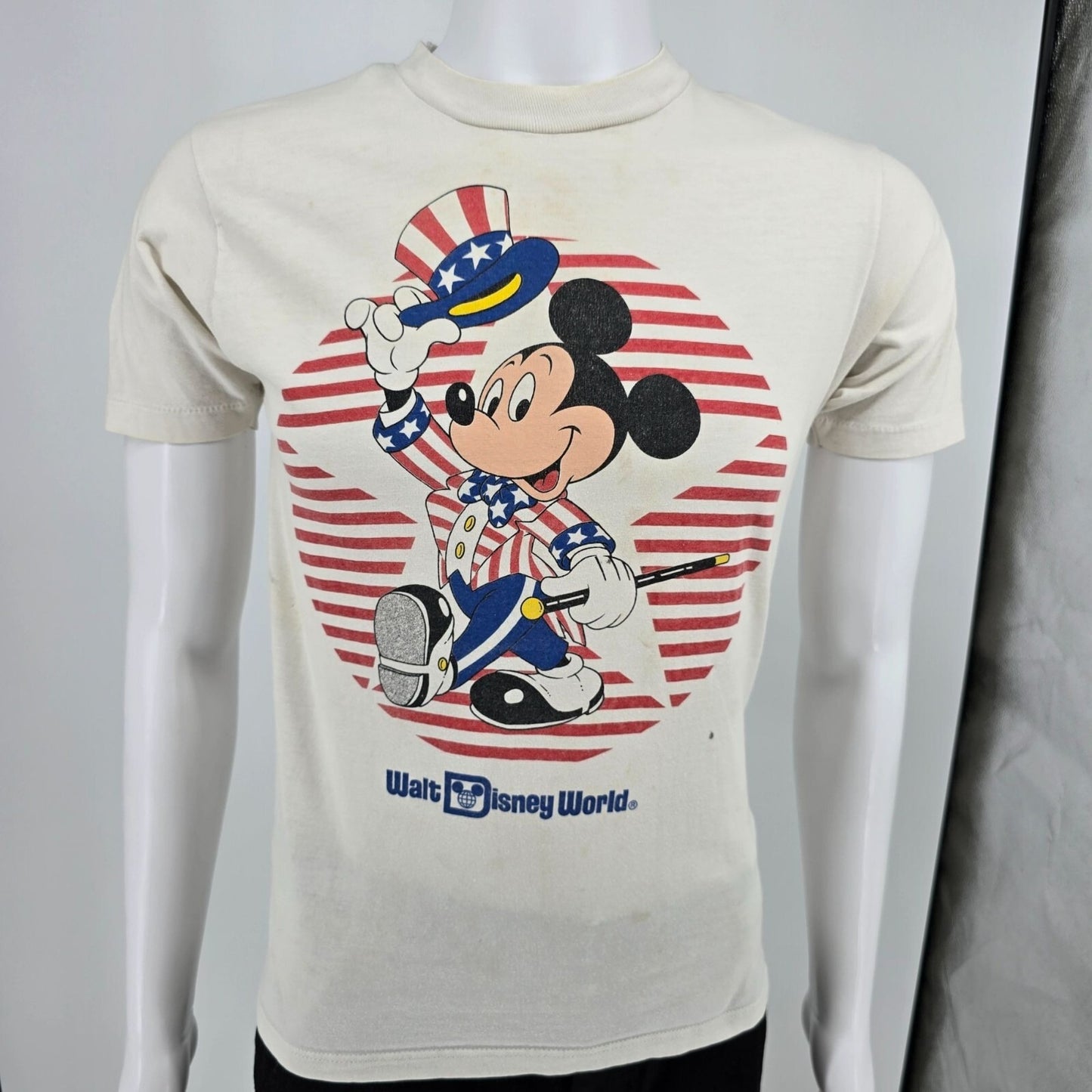 Distressed Vintage 1980s Walt Disney World Patriotic Mickey Mouse T-Shirt (S)