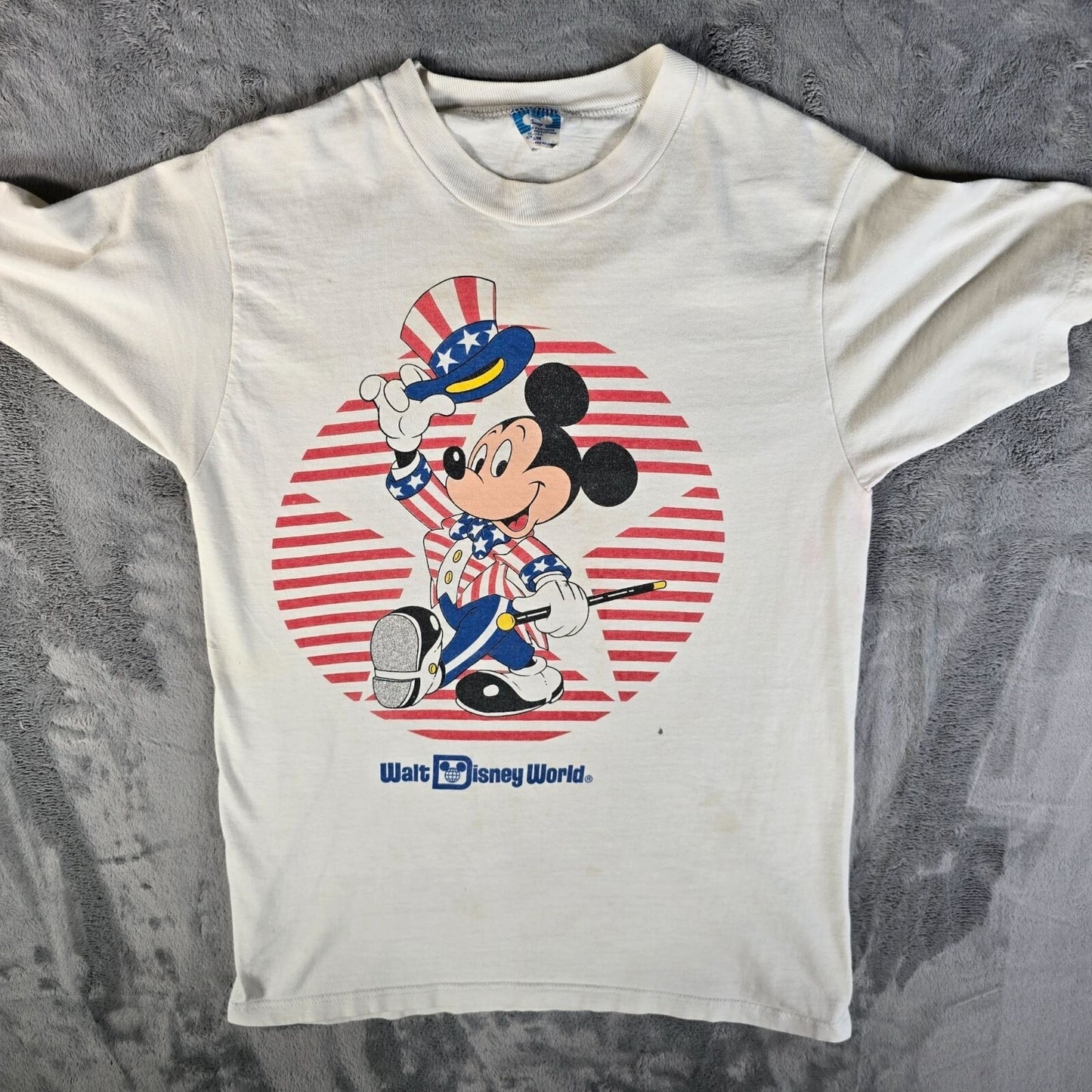 Distressed Vintage 1980s Walt Disney World Patriotic Mickey Mouse T-Shirt (S)
