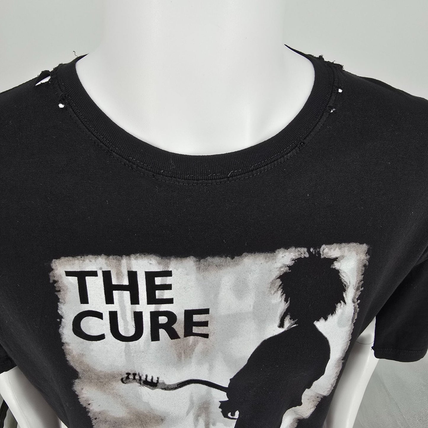 Distressed 2023 The Cure "Boys Don't Cry" Robert Smith Silhouette T-Shirt (XXL)