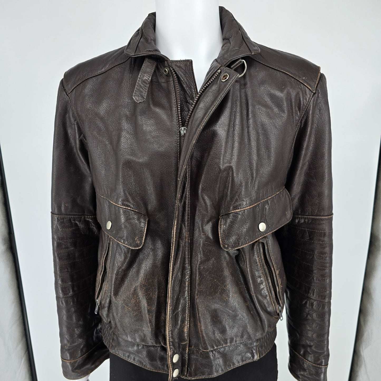 Distressed Vintage 1980s Giuseppi Verdi Dark Brown Leather Biker Jacket (L)