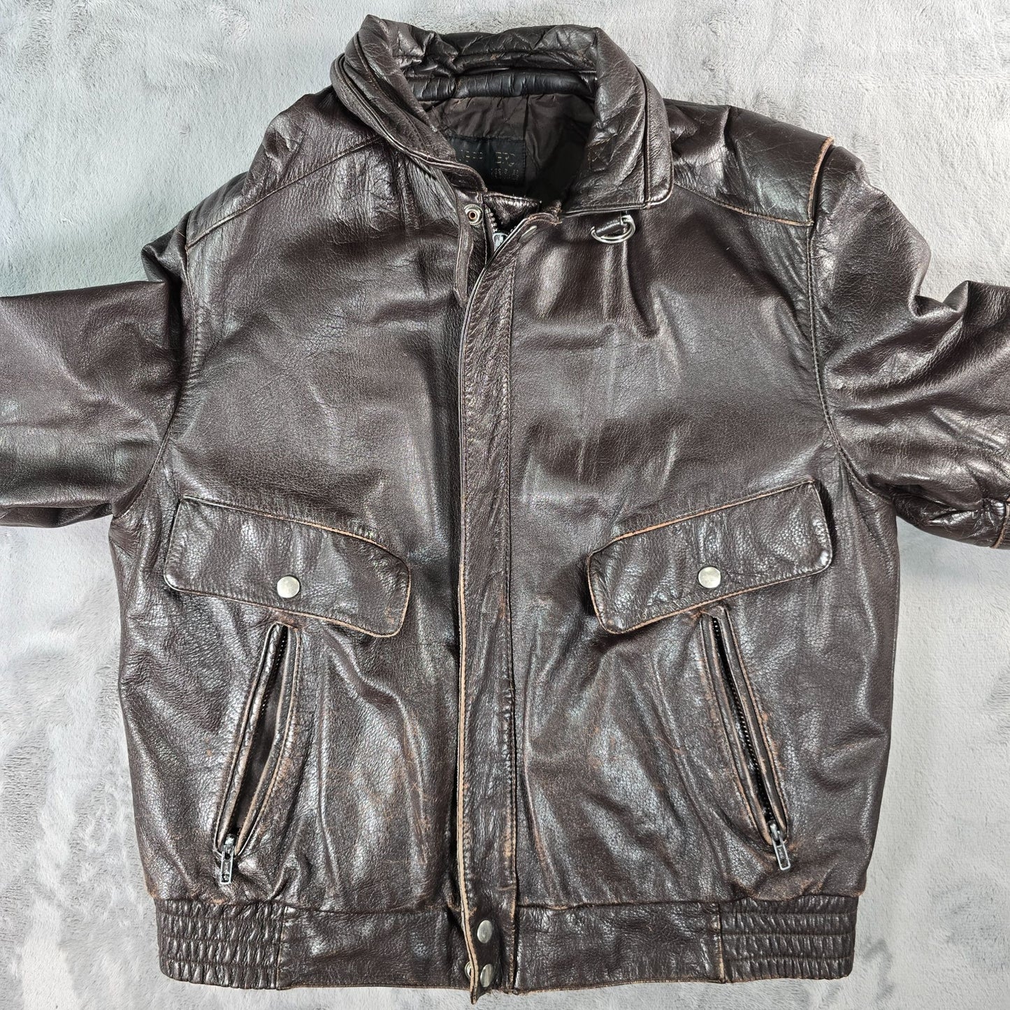 Distressed Vintage 1980s Giuseppi Verdi Dark Brown Leather Biker Jacket (L)