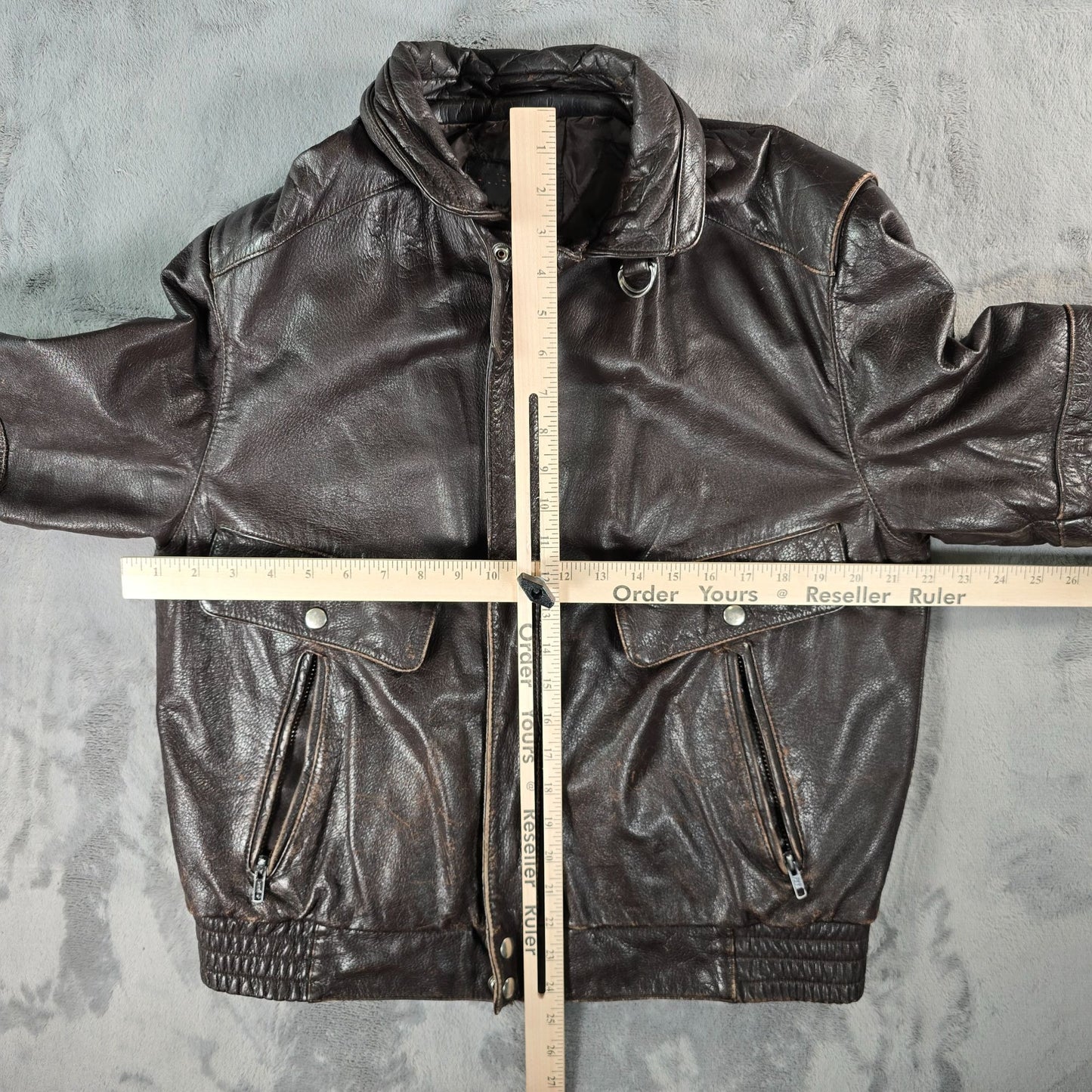 Distressed Vintage 1980s Giuseppi Verdi Dark Brown Leather Biker Jacket (L)