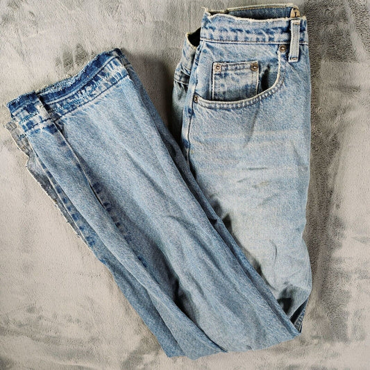 Vintage Maurices Women's 100% Cotton Light Blue Denim Loose Fit Jeans (6 Reg)