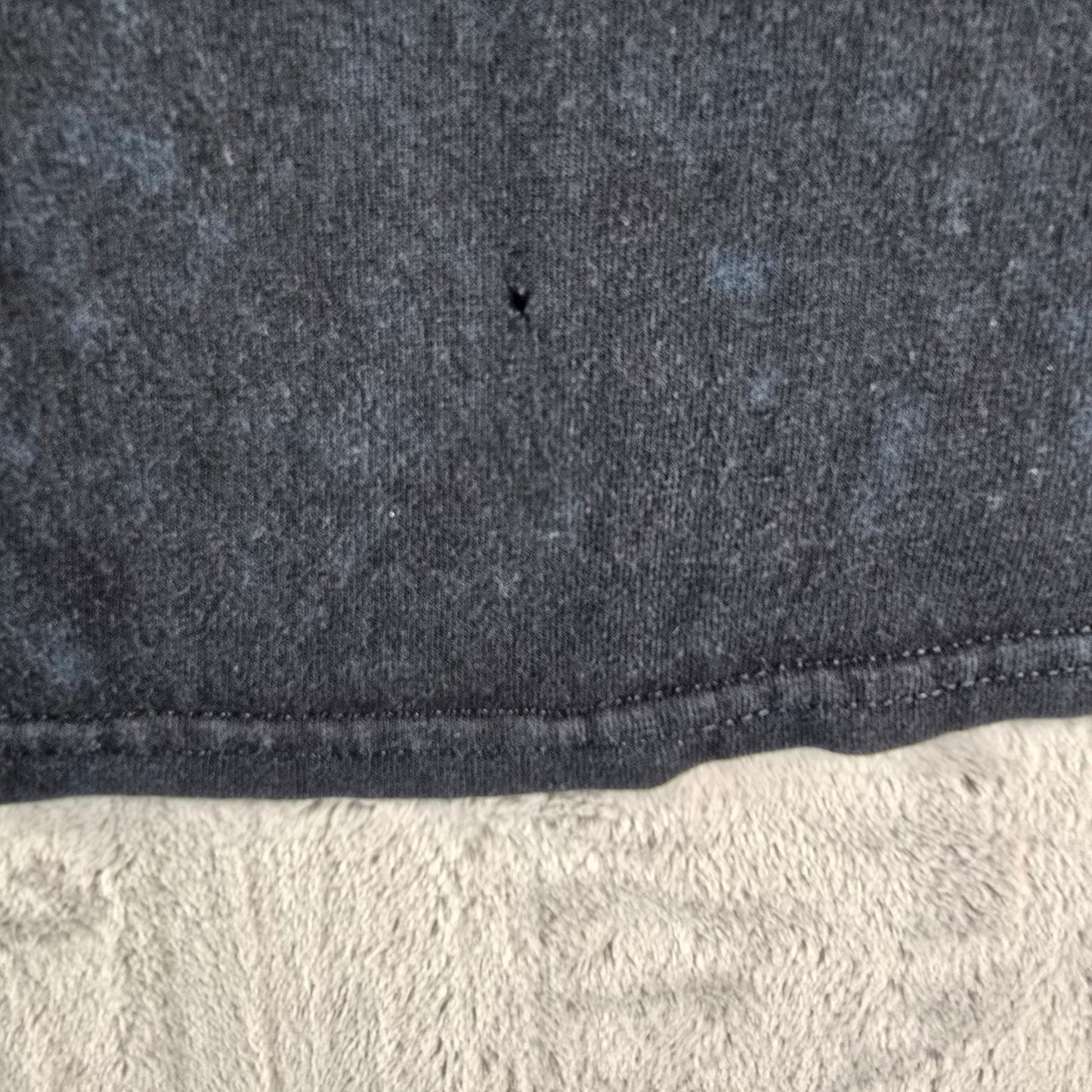 2010s Tony Hawk Black/Blue Mottled Wash Lightning Wolf T-Shirt (M) *Flaw