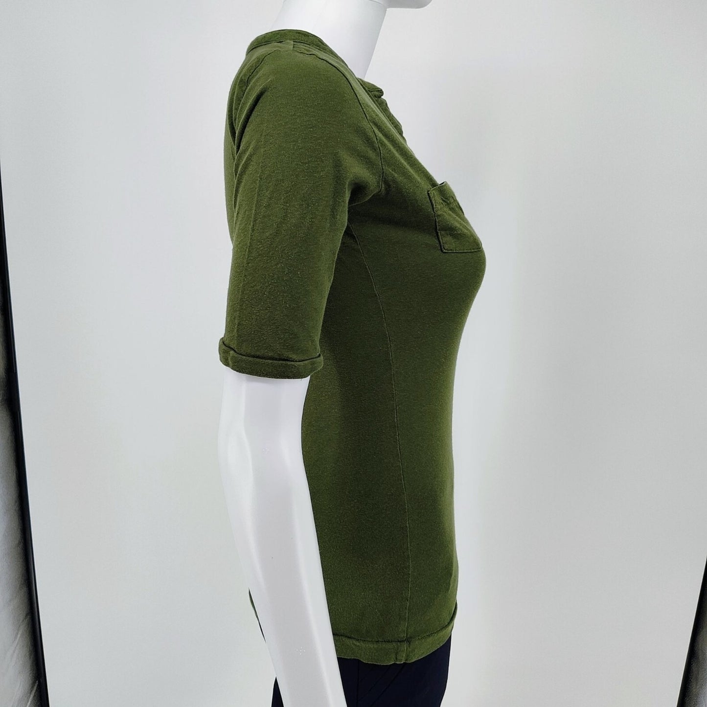 Old Navy Women's Army Green V-Neck Collared Cotton Shirt With Pockets (Small)