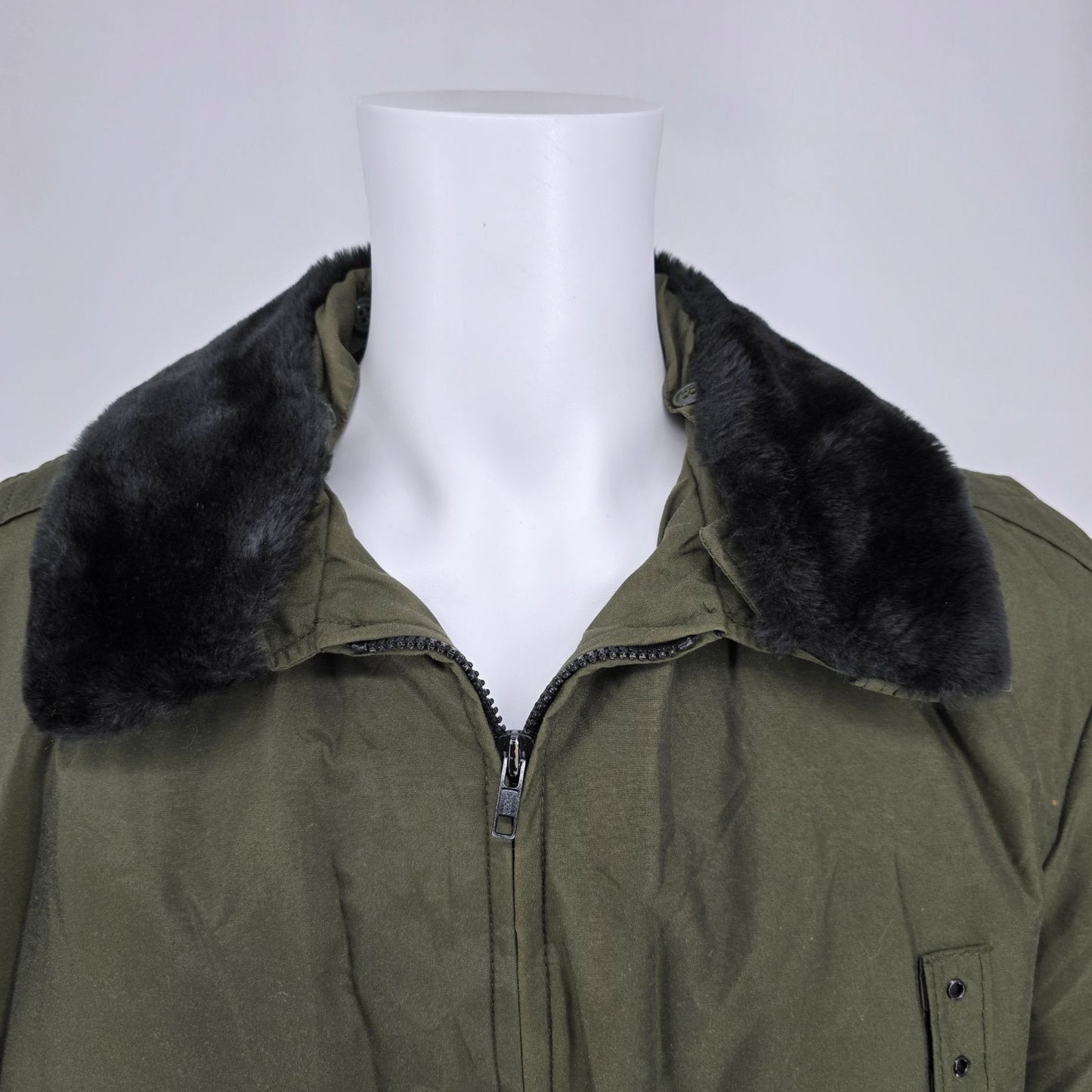Vintage 1990s Horace Small Nylon Winter Patrol Jacket w/ Thinsulate Lining (46R)