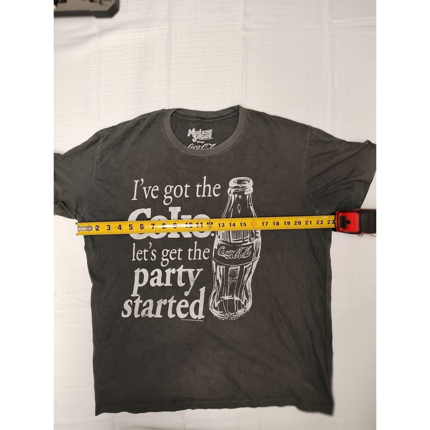 "I've Got the Coke Let's Get the Party Started" Coca Cola T-Shirt (XL)