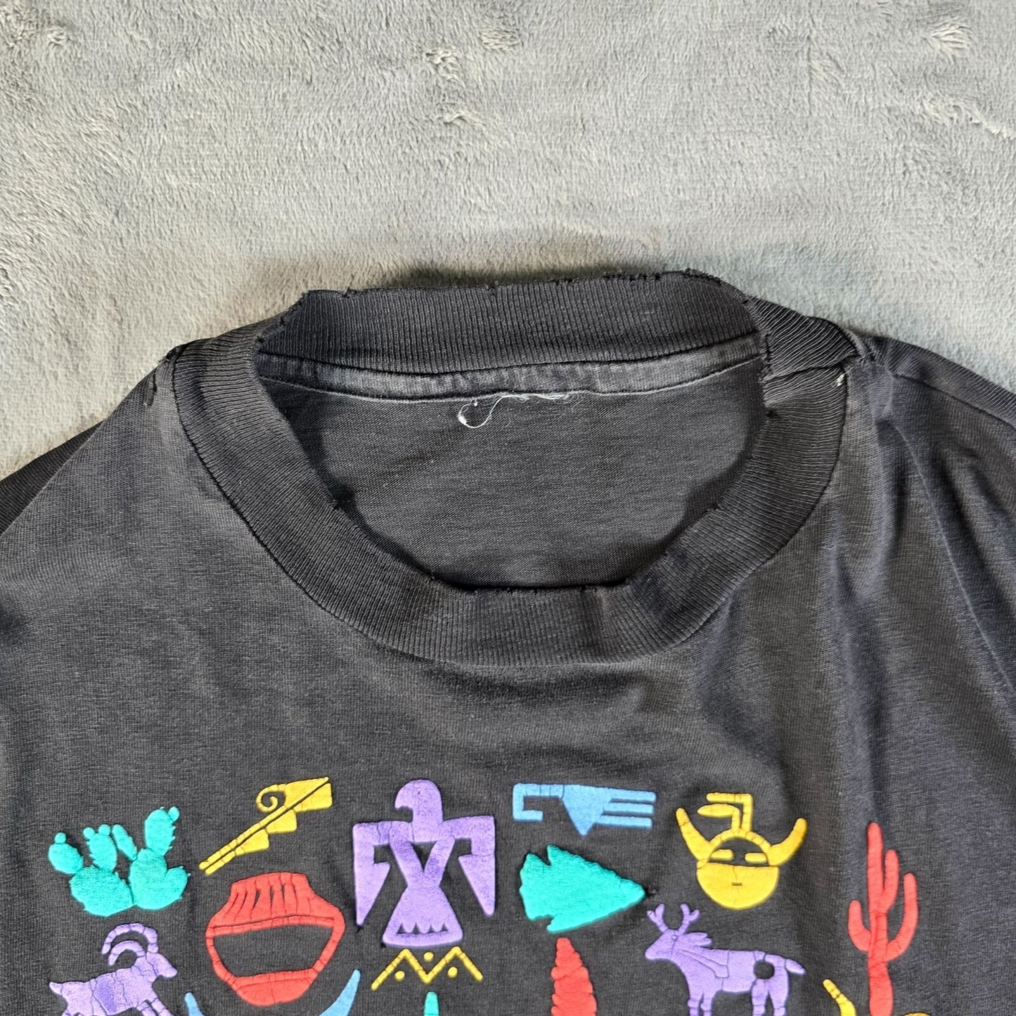 Distressed Vintage 1990s Santa Fe Sportswear Southwestern Symbols T-Shirt (XL)