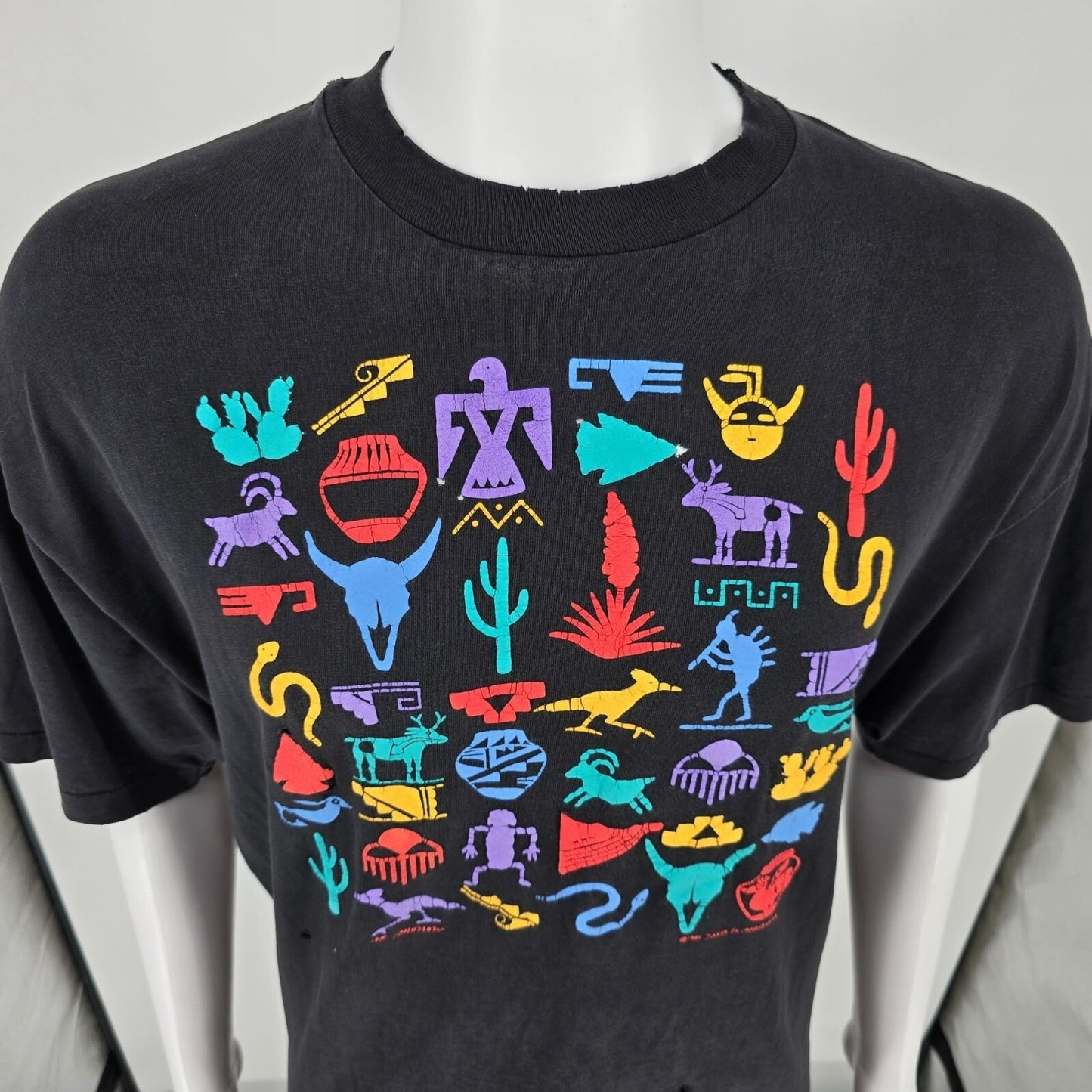 Distressed Vintage 1990s Santa Fe Sportswear Southwestern Symbols T-Shirt (XL)
