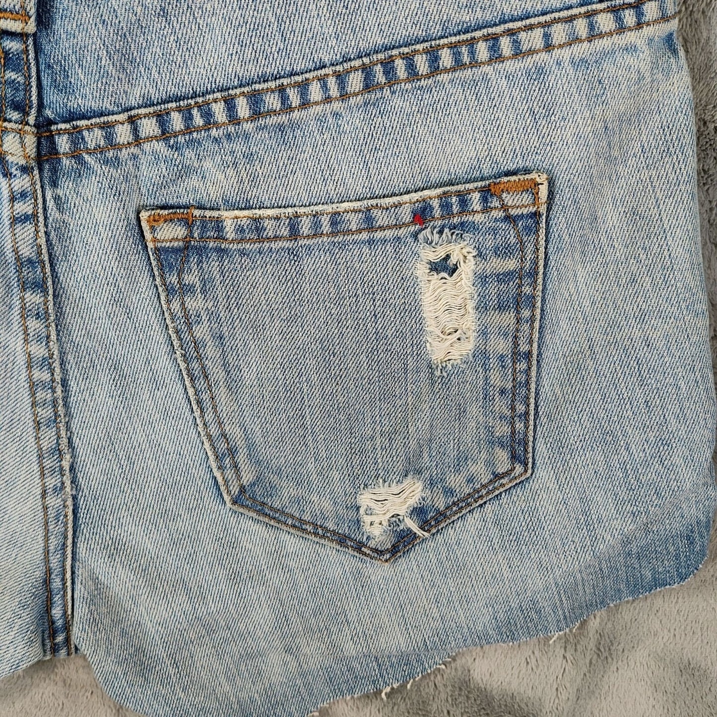 BDG Made in USA Women's Boyfriend DIY Cutoff Blue Denim Jean Shorts (Size 2)