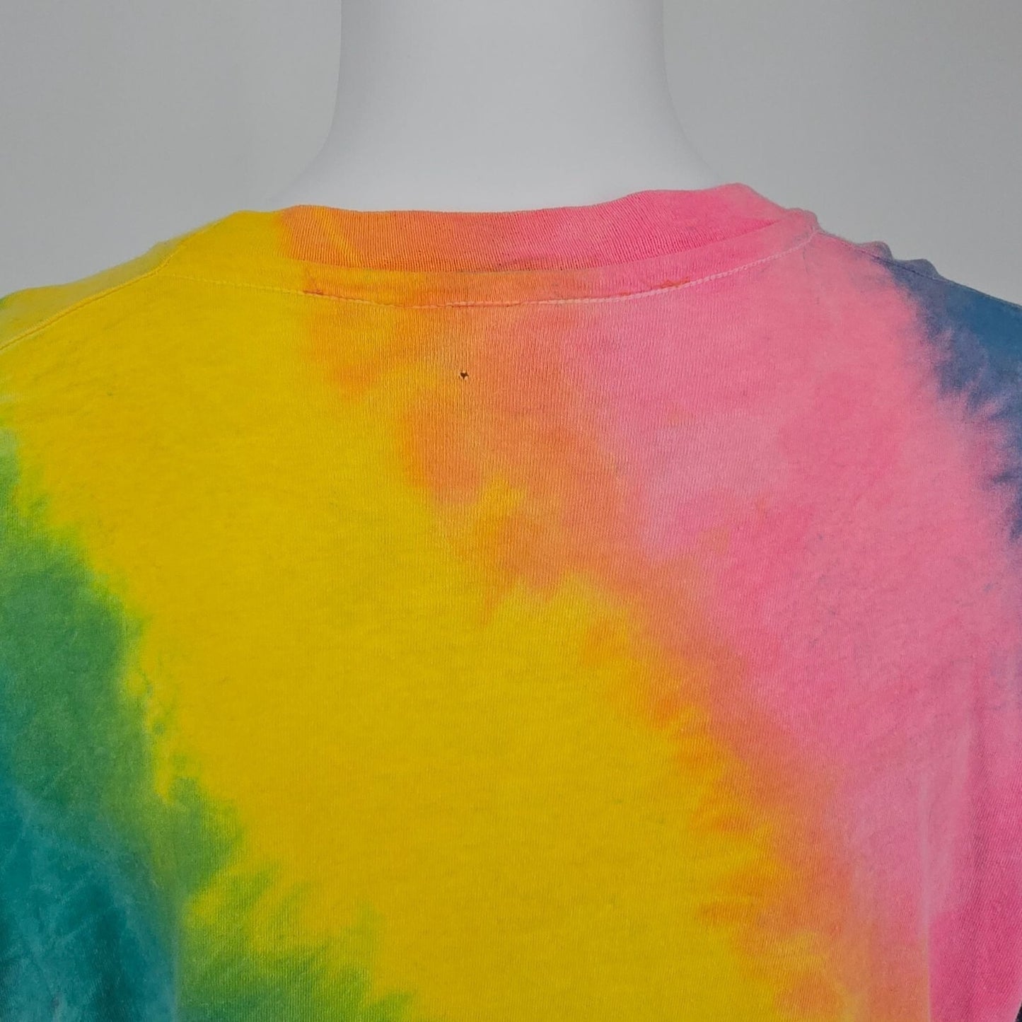 Vintage 1990s Some Body's by Marcy 'n Me Diagonal Tie-Dye V-Neck T-Shirt (OS/L)