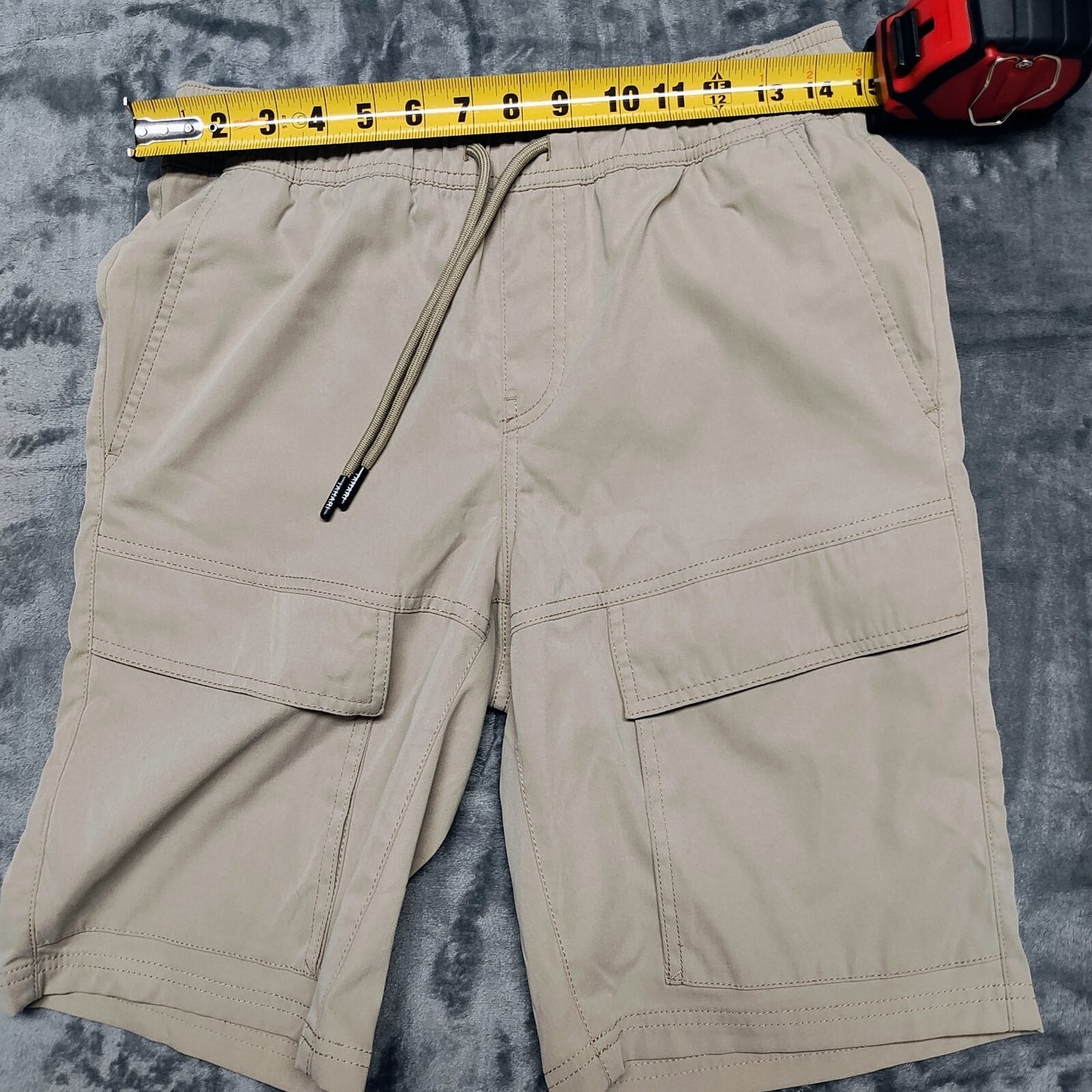 Tahari "Soho Tech Short" Pecan Elastic Waist Drawstring Cargo Shorts (Small)